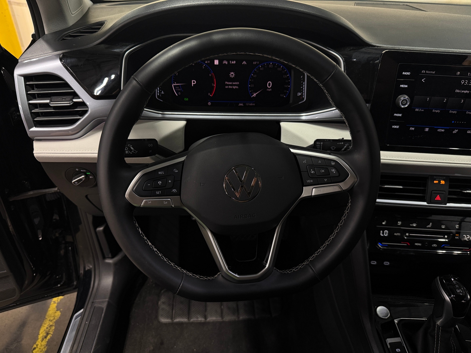 Thumbnail: 2025 Volkswagen Taos - 4