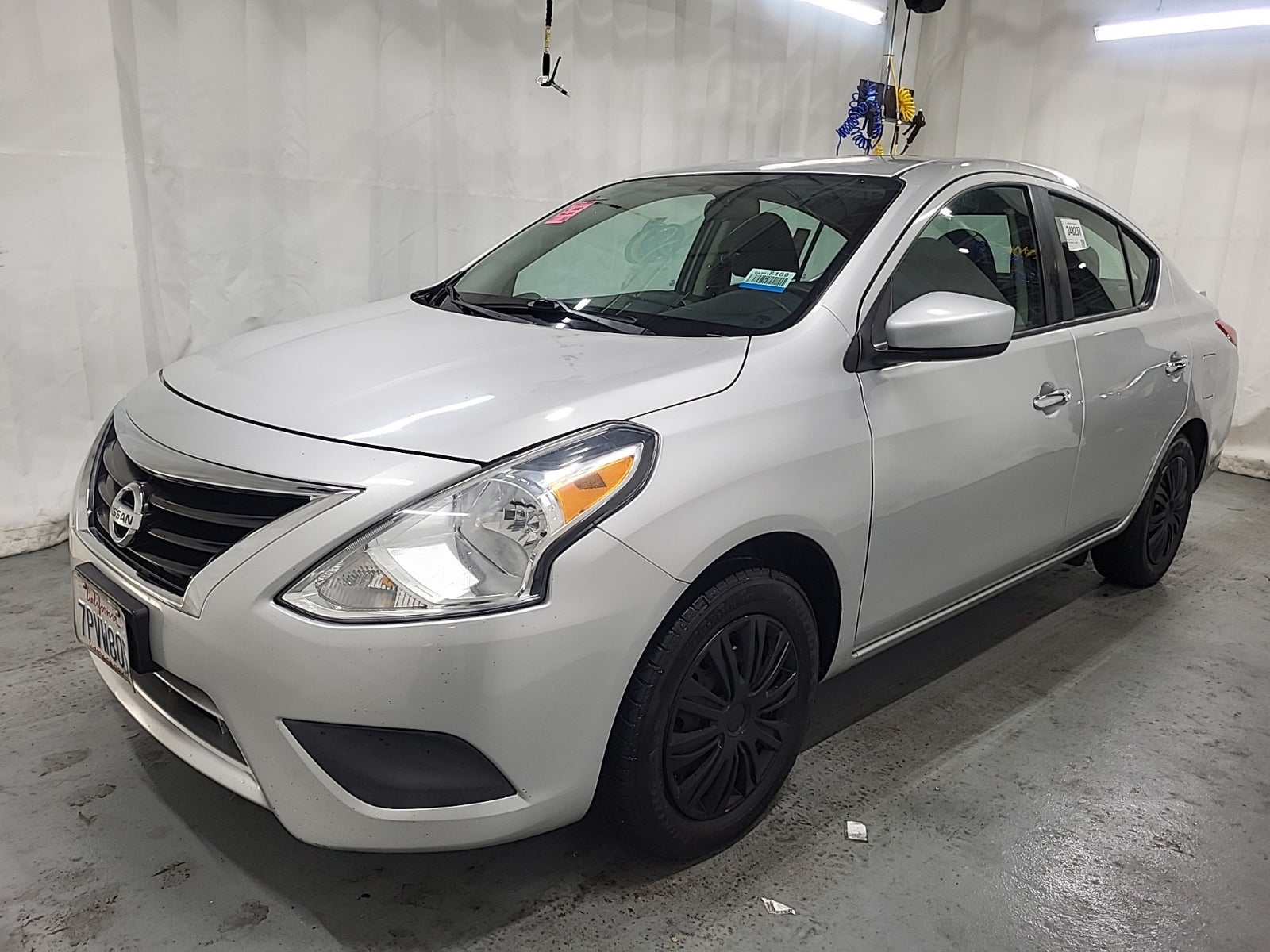 2016 Nissan Versa SV