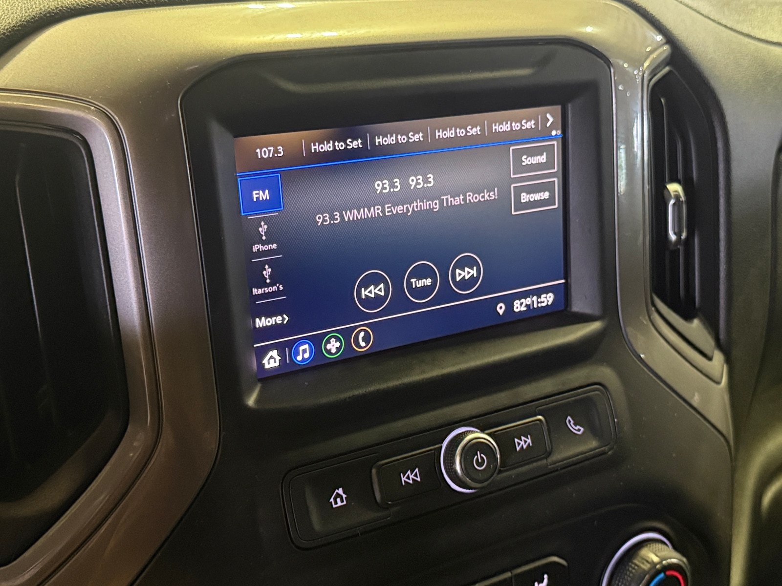Thumbnail: 2020 Chevrolet Silverado 1500 - 4