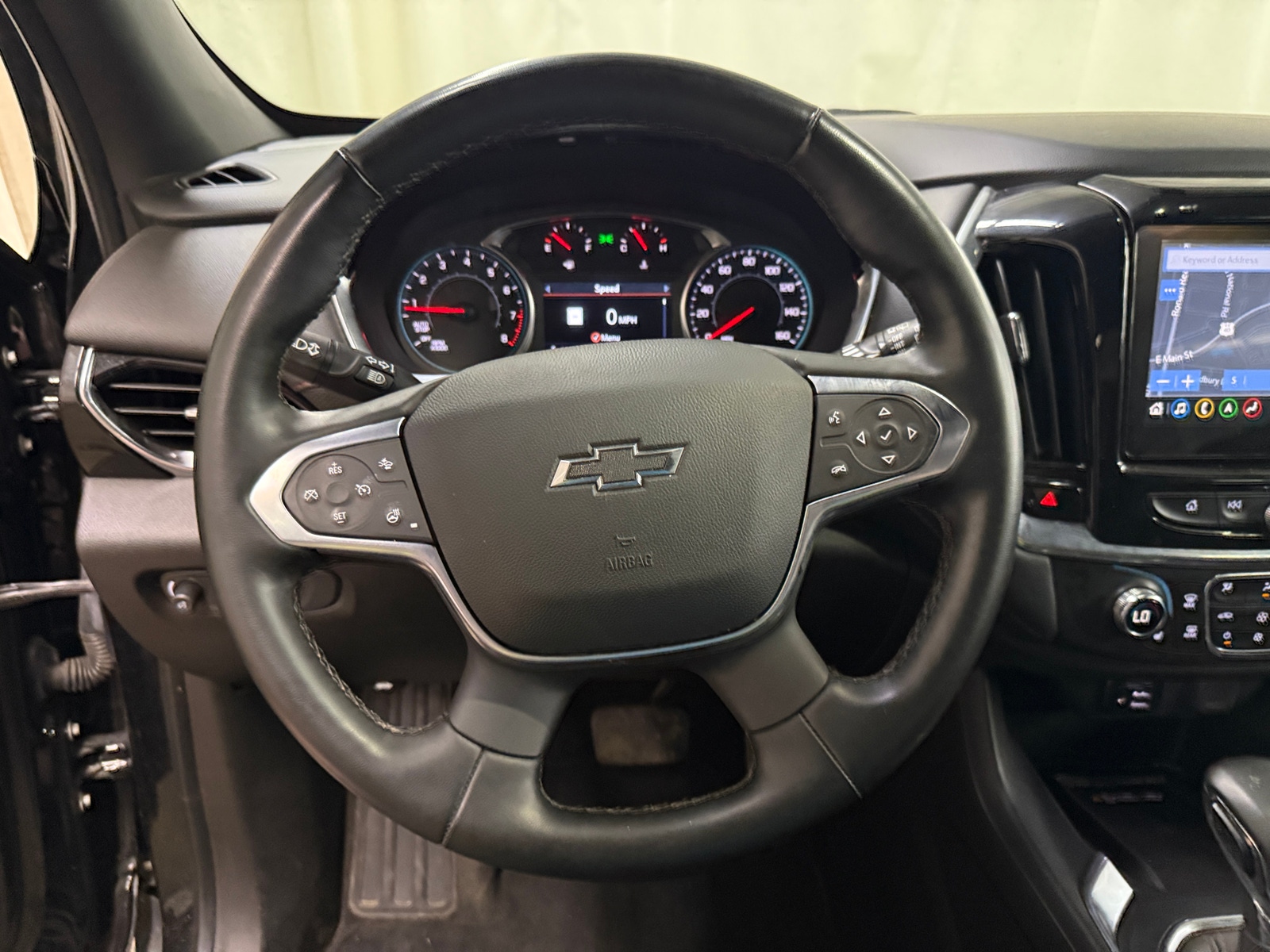Thumbnail: 2023 Chevrolet Traverse - 4