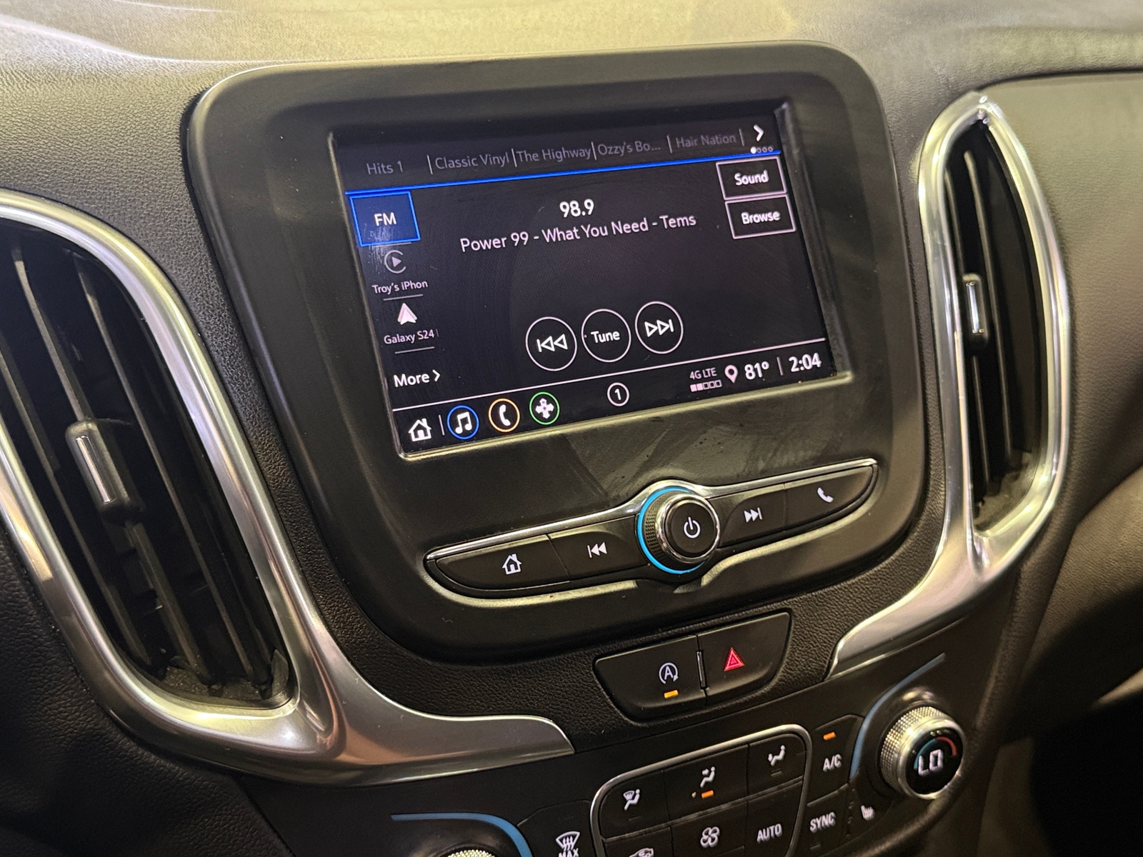 Thumbnail: 2024 Chevrolet Equinox - 4