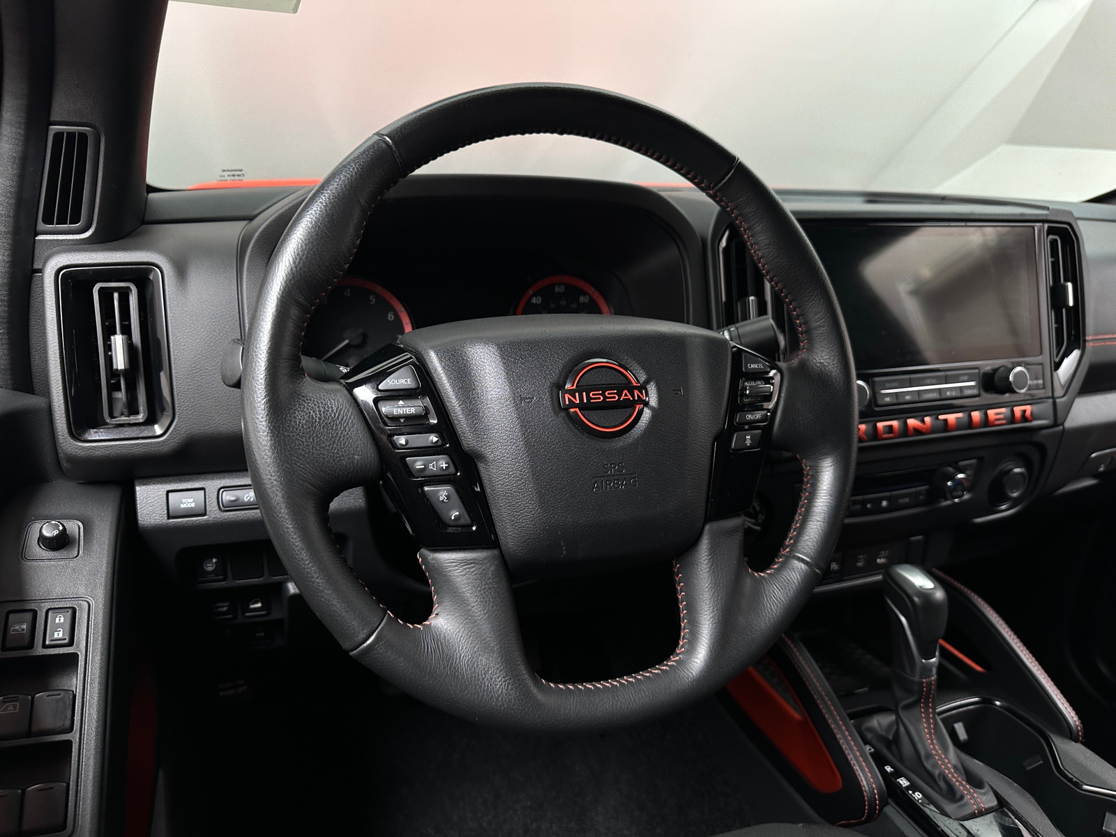 Thumbnail: 2025 Nissan Frontier - 5