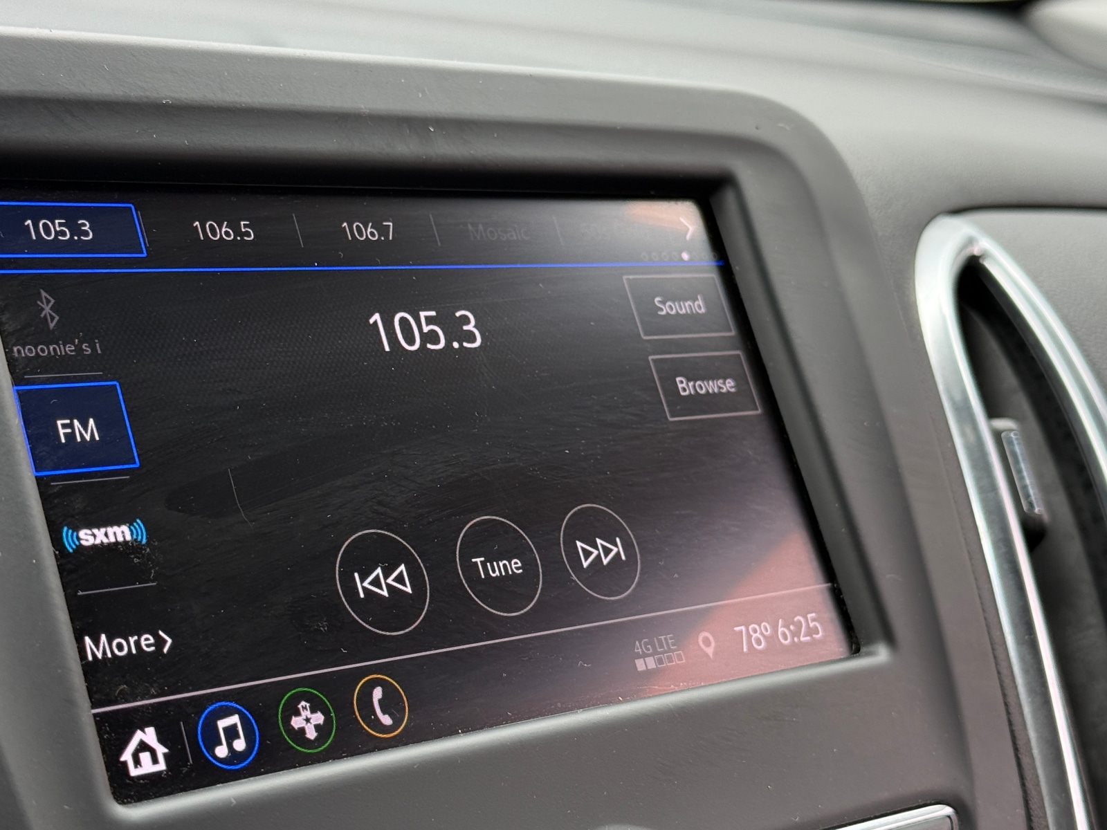 Thumbnail: 2020 Chevrolet Equinox - 4