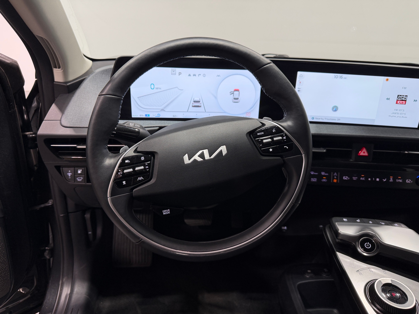 Thumbnail: 2023 Kia EV6 - 4