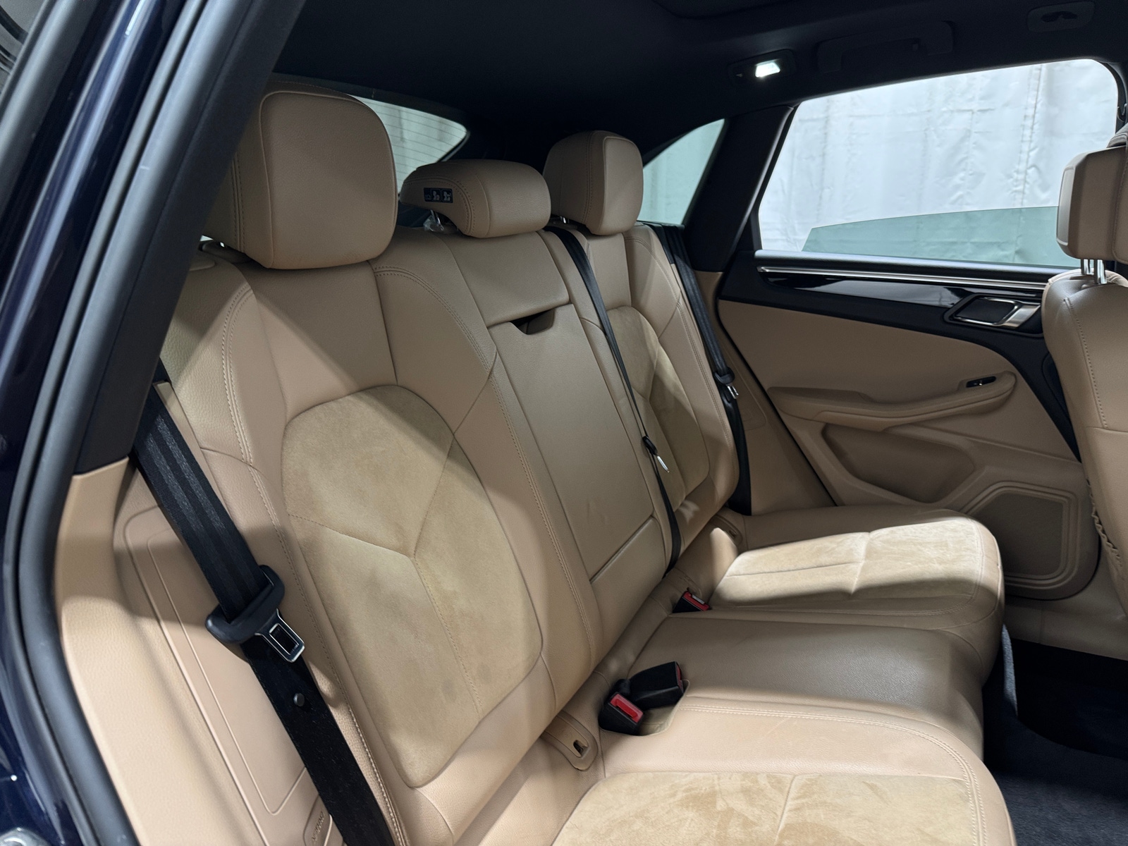 Thumbnail: 2021 Porsche Macan - 5