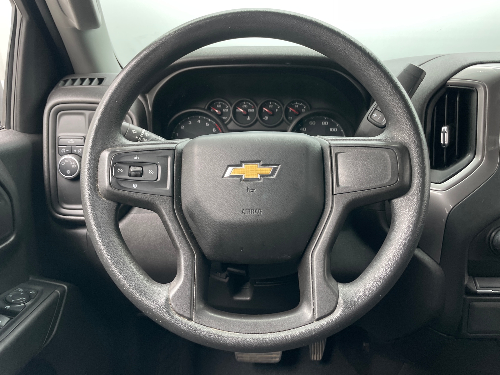 Thumbnail: 2021 Chevrolet Silverado 1500 - 5