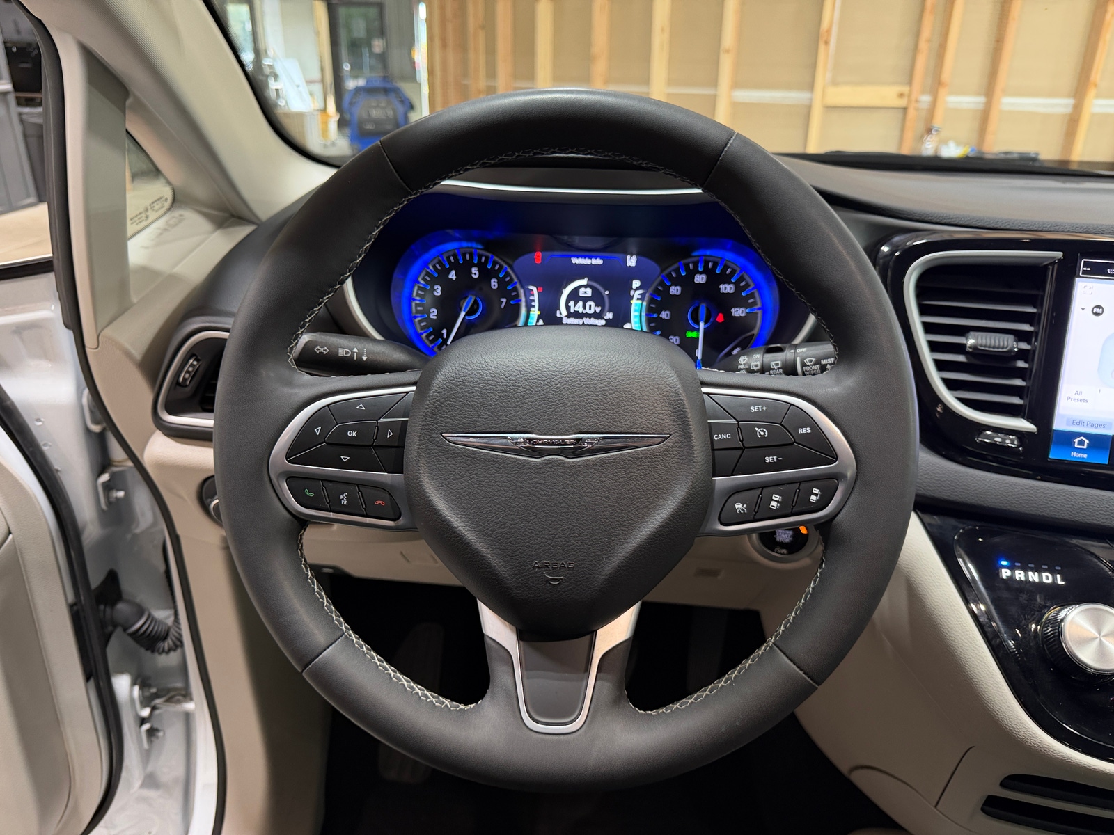 Thumbnail: 2024 Chrysler Pacifica - 4