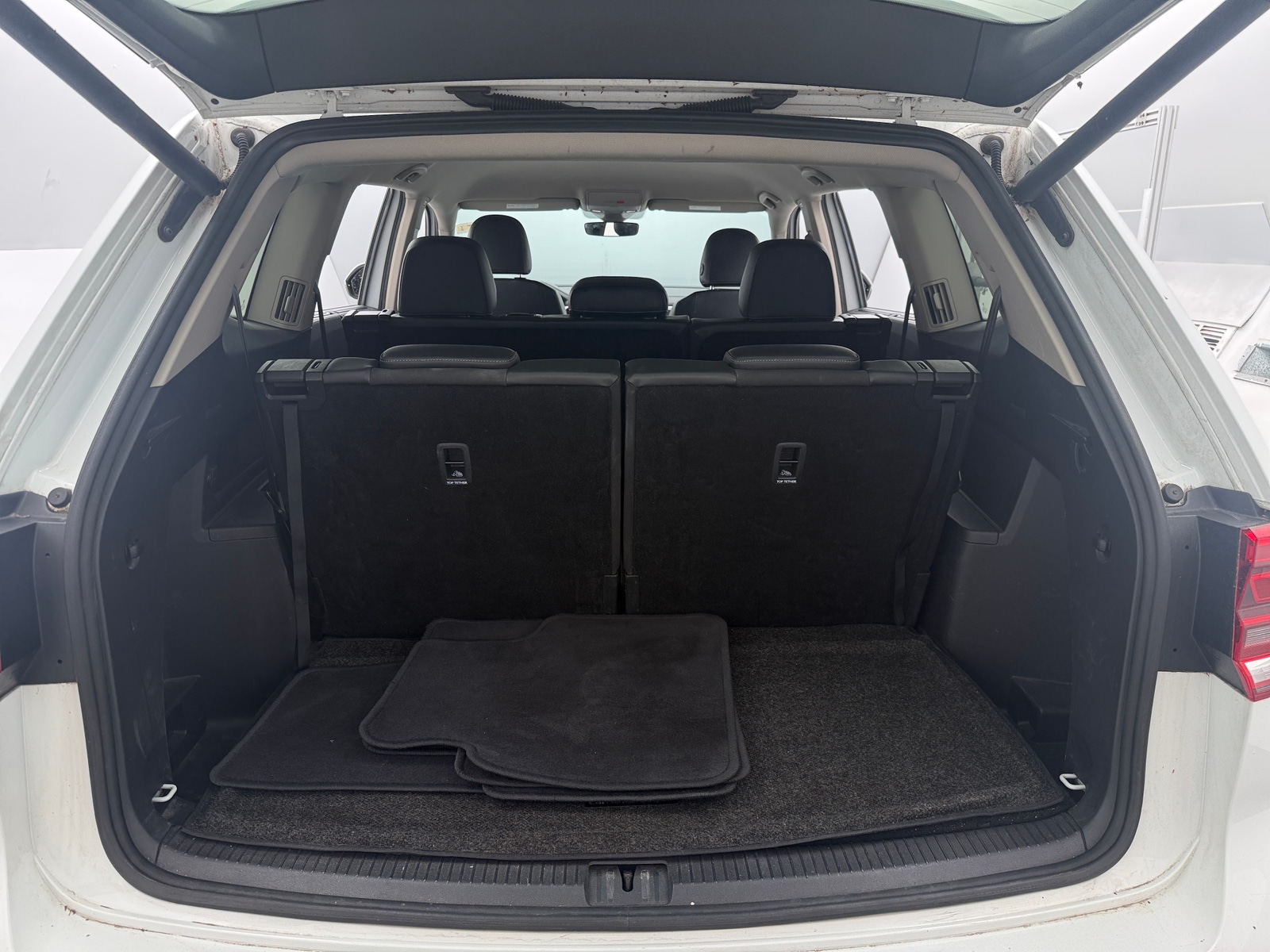 Thumbnail: 2019 Volkswagen Atlas - 6