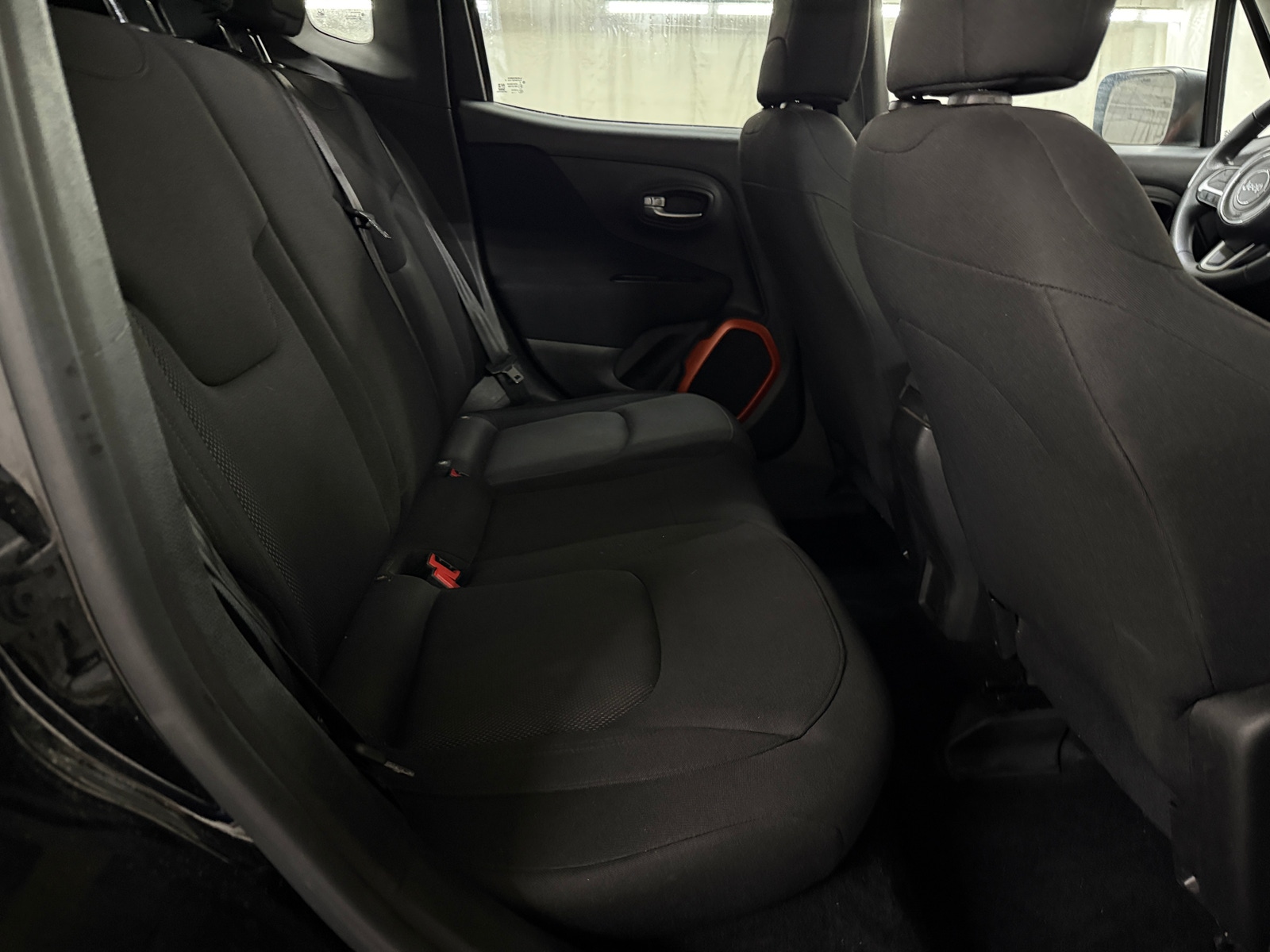 Thumbnail: 2018 Jeep Renegade - 6
