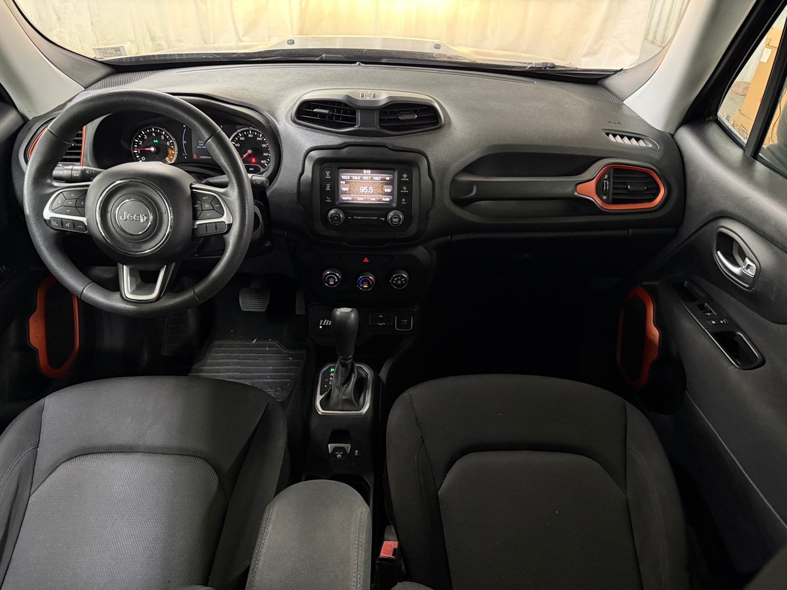 Thumbnail: 2018 Jeep Renegade - 3