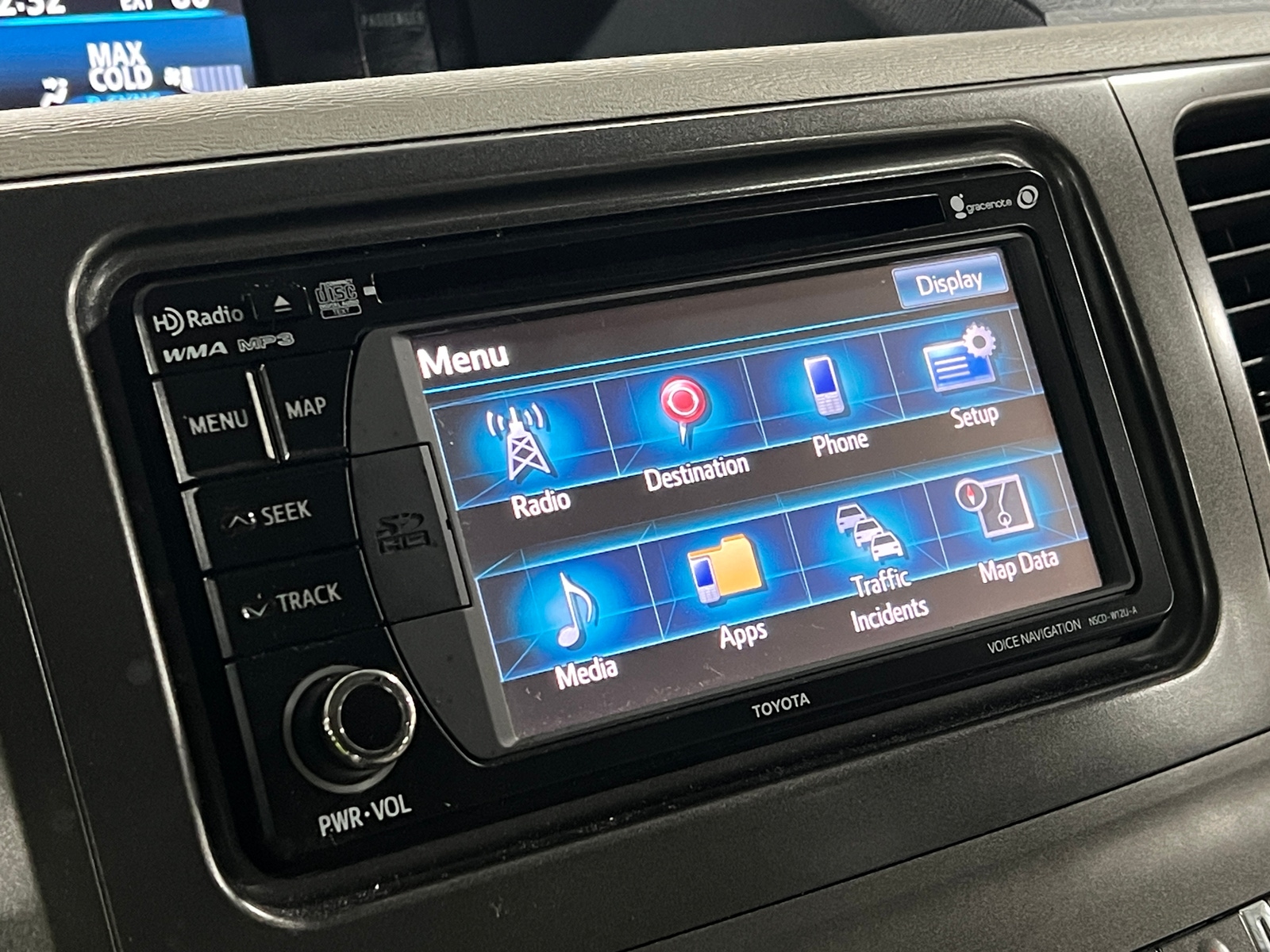 Thumbnail: 2014 Toyota Sienna - 3