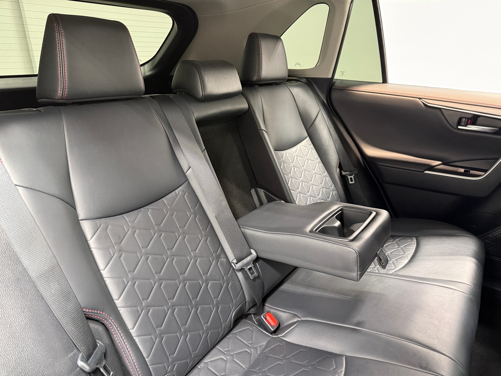 Thumbnail: 2021 Toyota RAV4 - 5