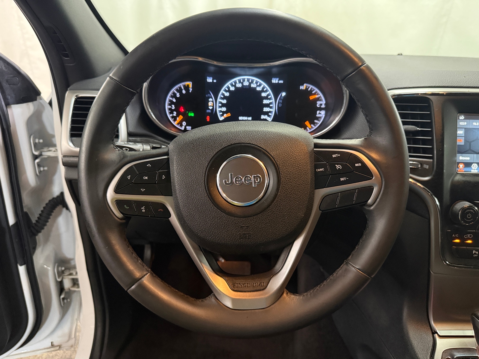 Thumbnail: 2018 Jeep Grand Cherokee - 5