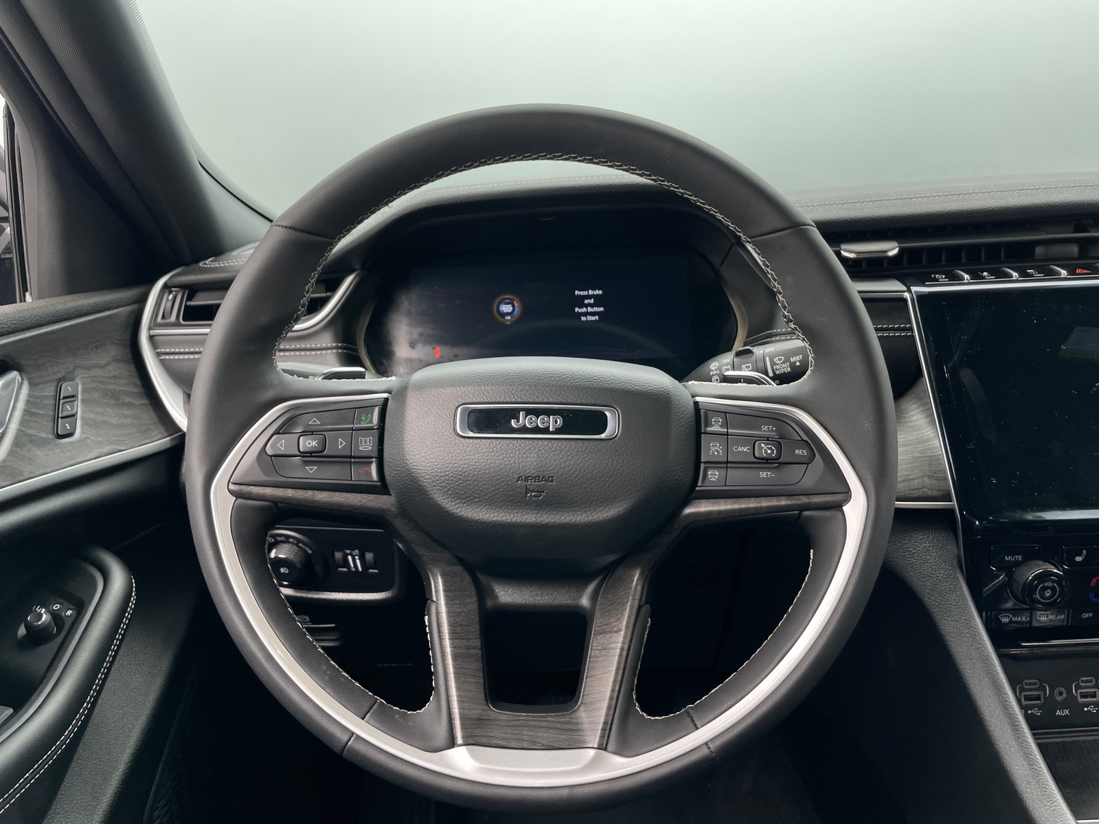 Thumbnail: 2025 Jeep Grand Cherokee L - 4