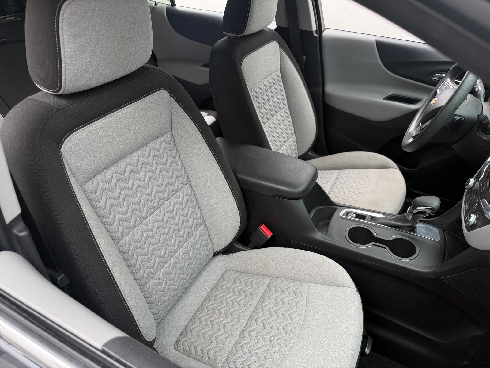 Thumbnail: 2022 Chevrolet Equinox - 2