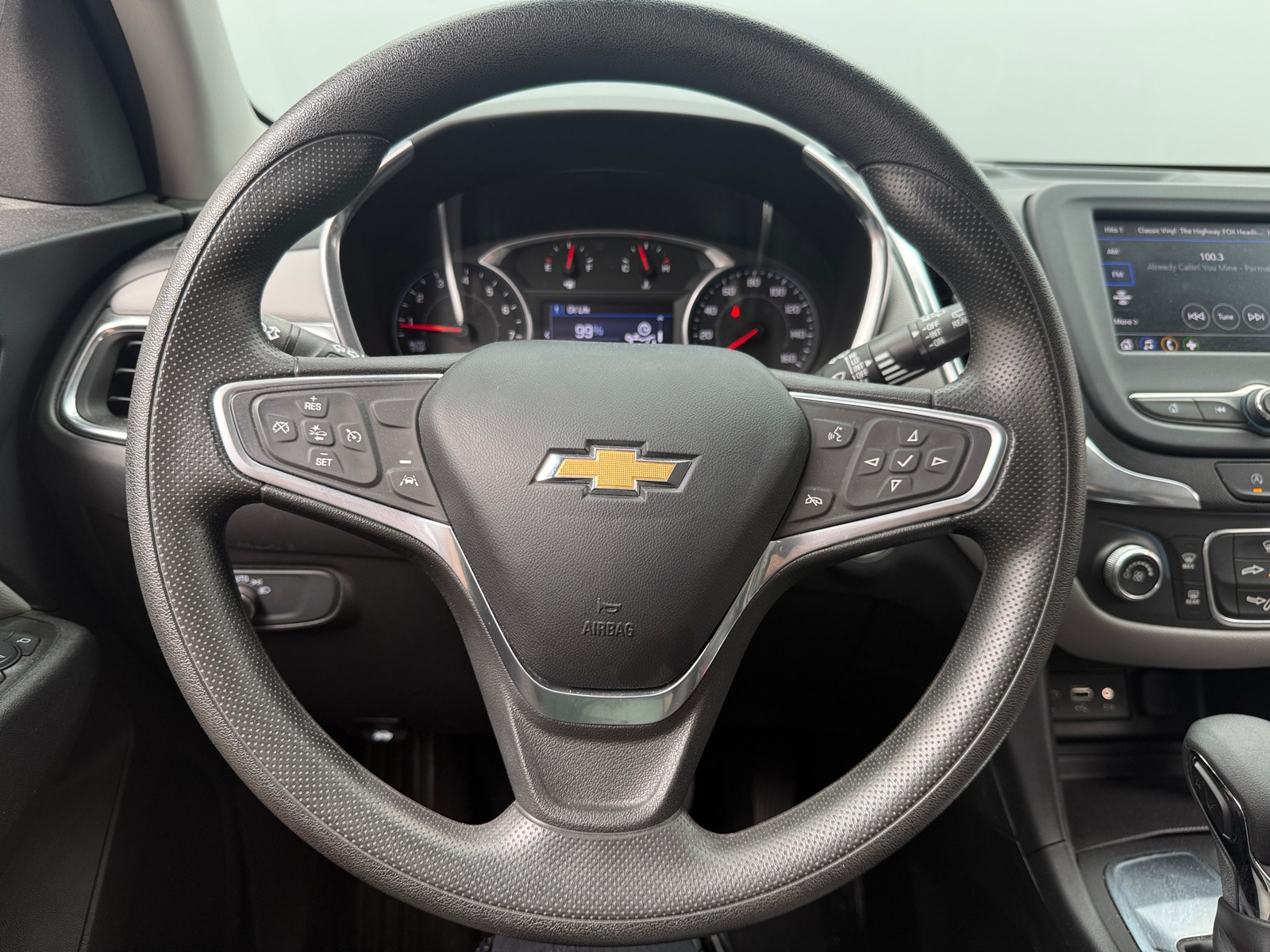 Thumbnail: 2022 Chevrolet Equinox - 5