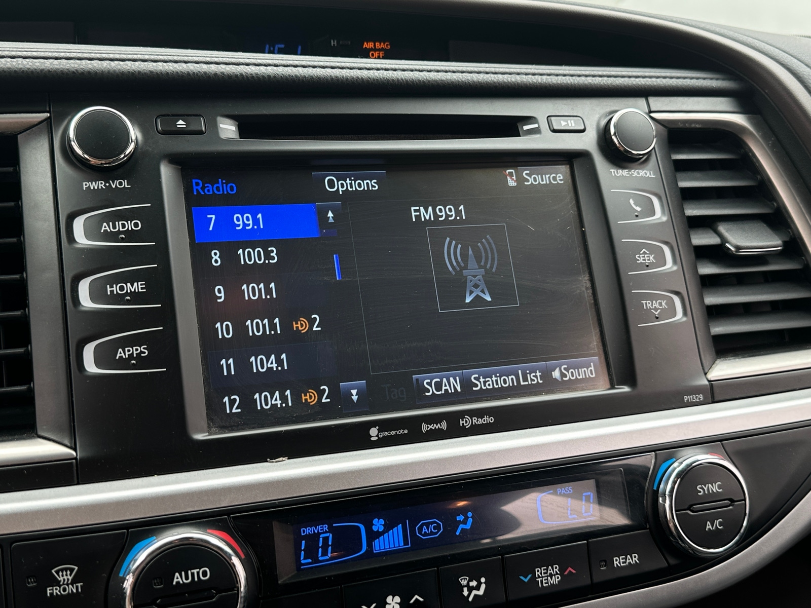 Thumbnail: 2018 Toyota Highlander - 4