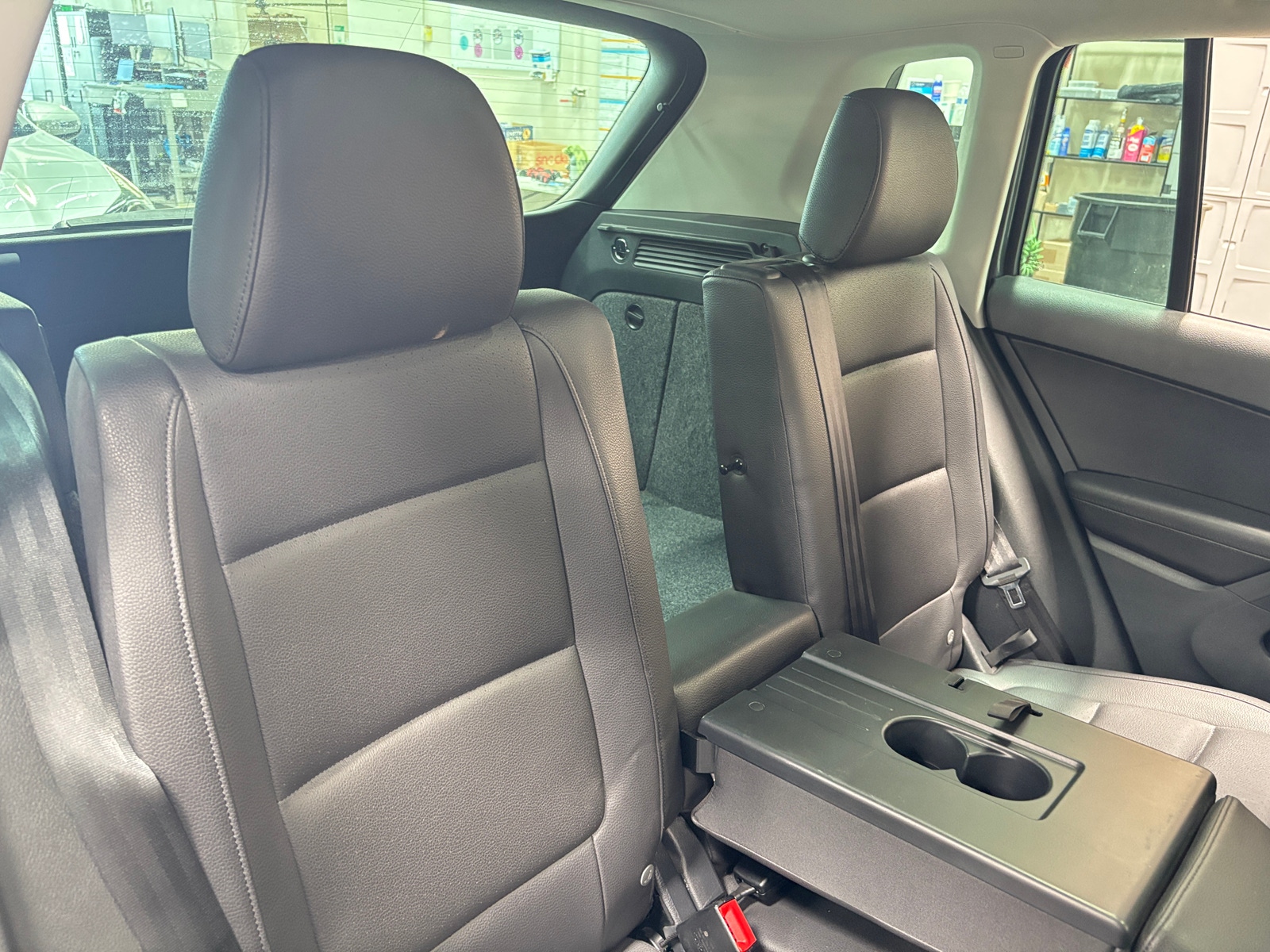 Thumbnail: 2016 Volkswagen Tiguan - 6