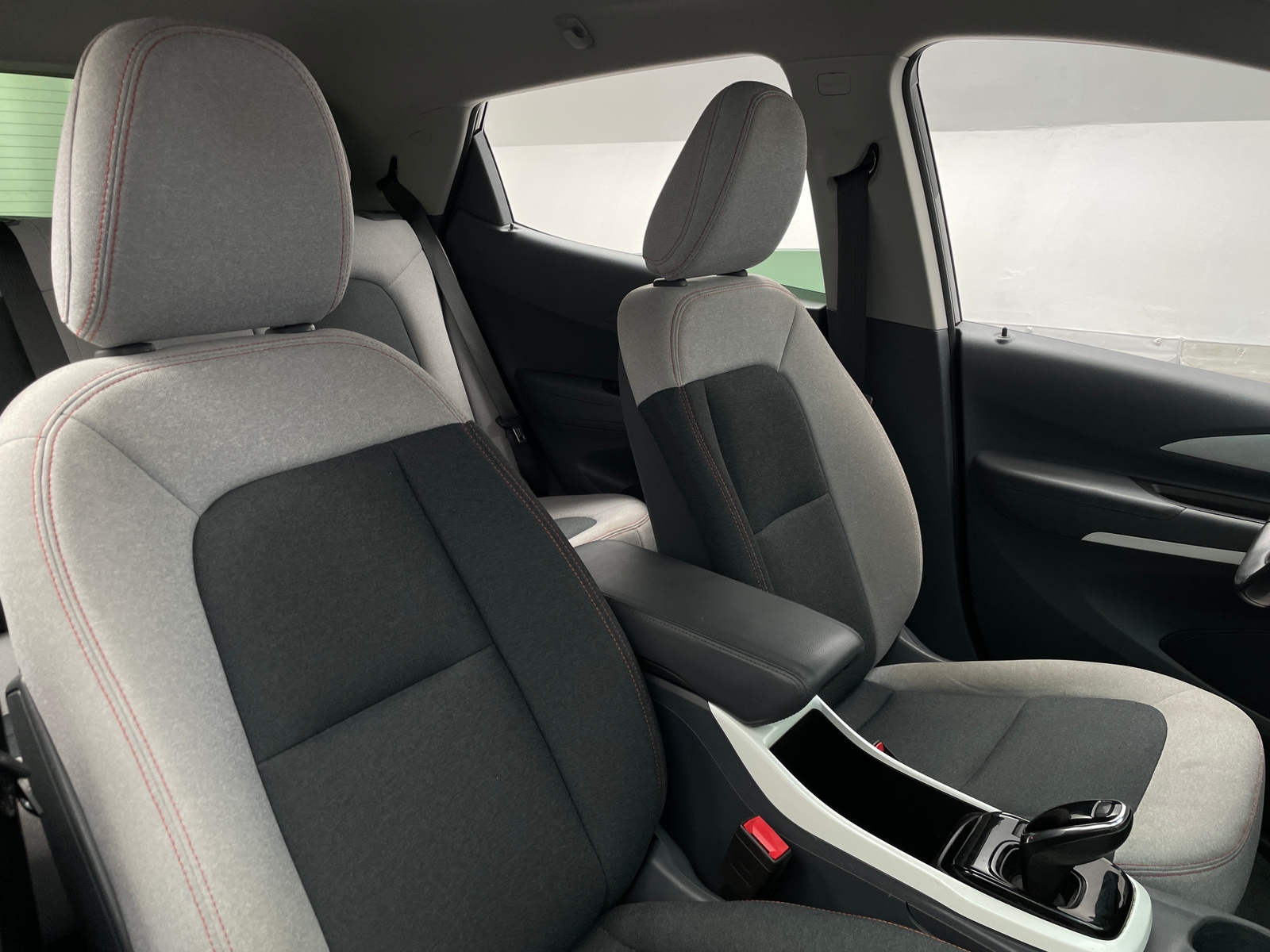Thumbnail: 2020 Chevrolet Bolt EV - 2