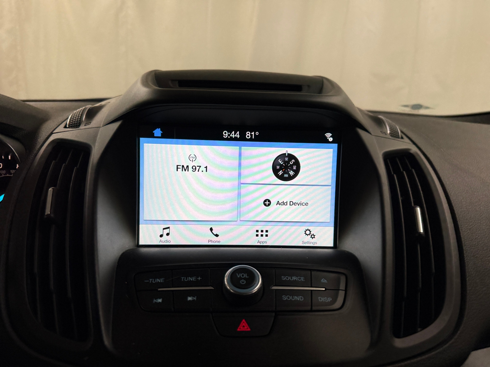 Thumbnail: 2018 Ford Escape - 3