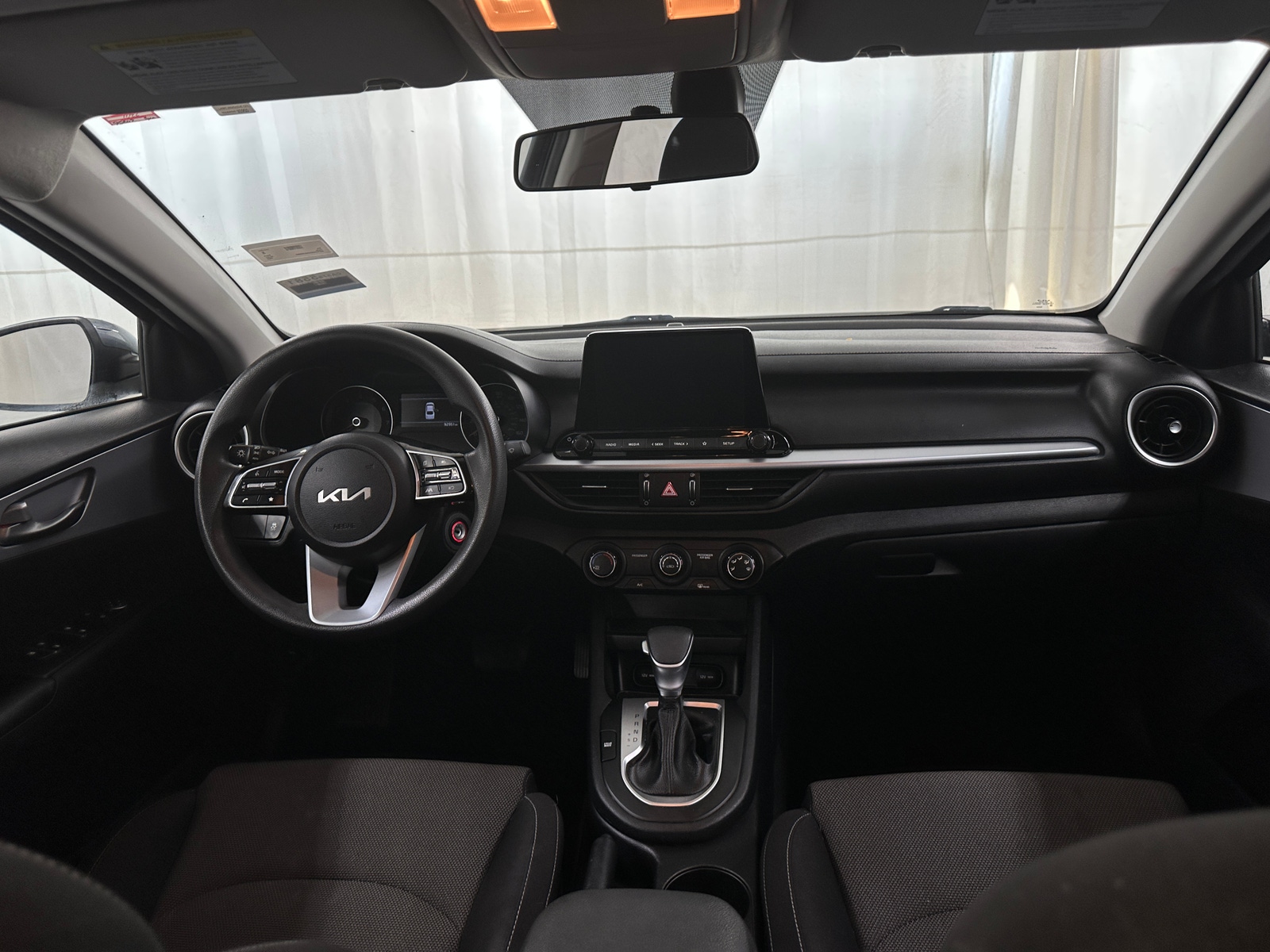 Thumbnail: 2022 Kia Forte - 3