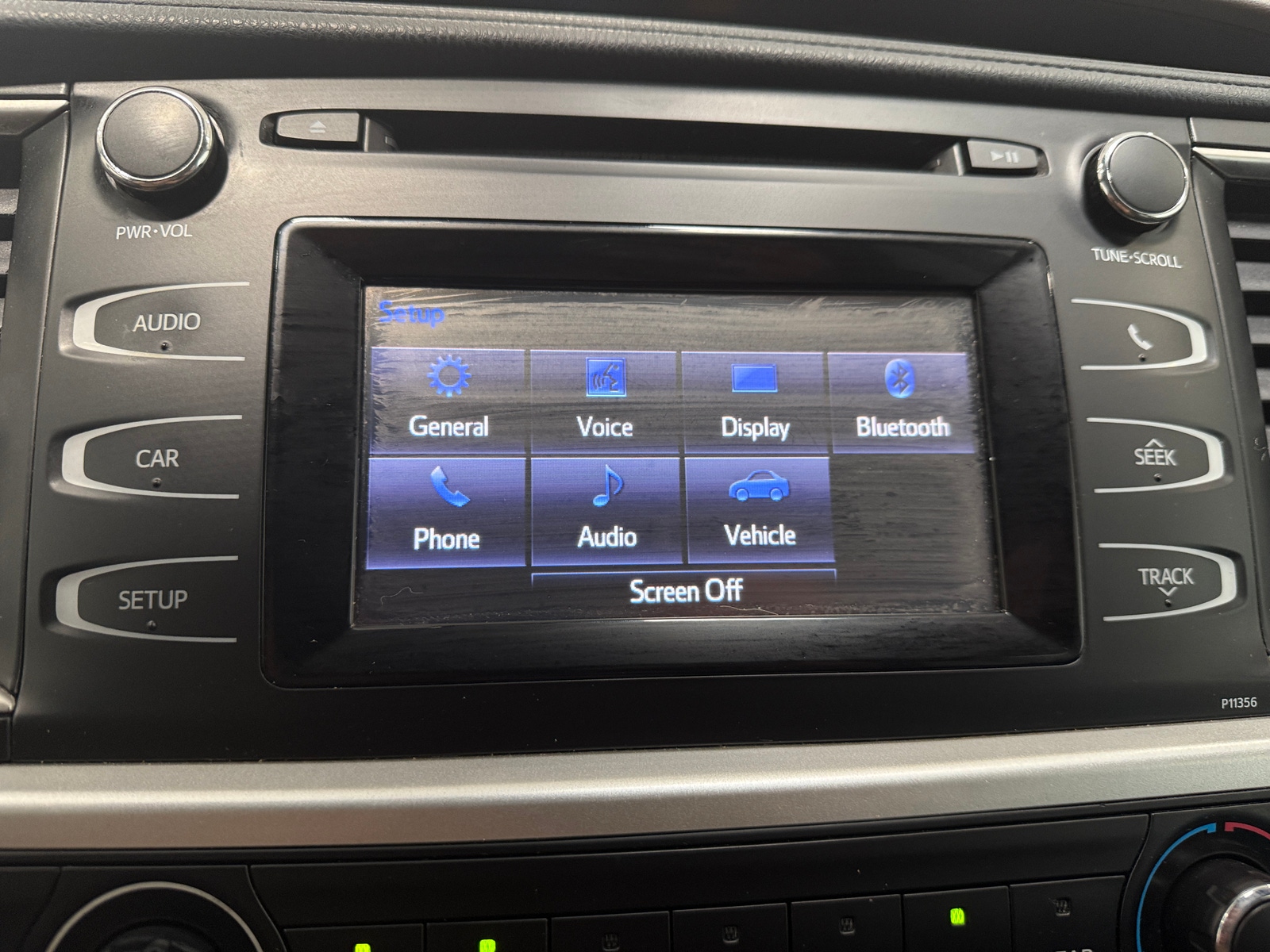 Thumbnail: 2017 Toyota Highlander - 4