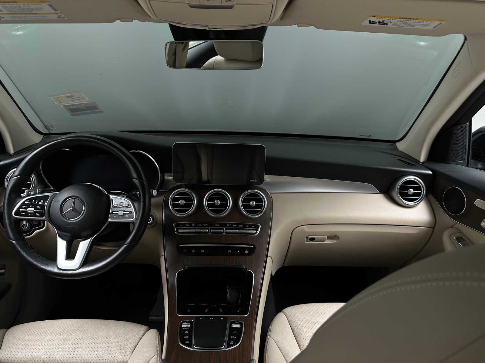 Thumbnail: 2022 Mercedes-Benz GLC - 2