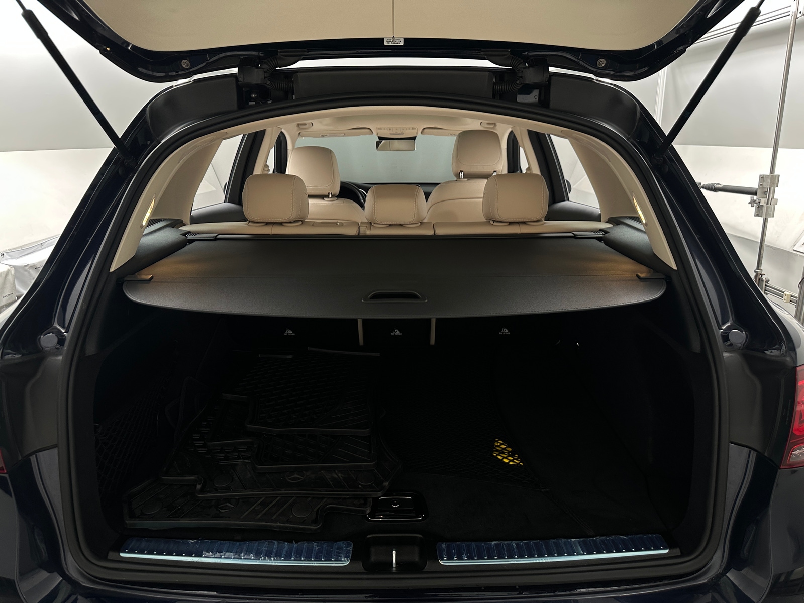 Thumbnail: 2022 Mercedes-Benz GLC - 6
