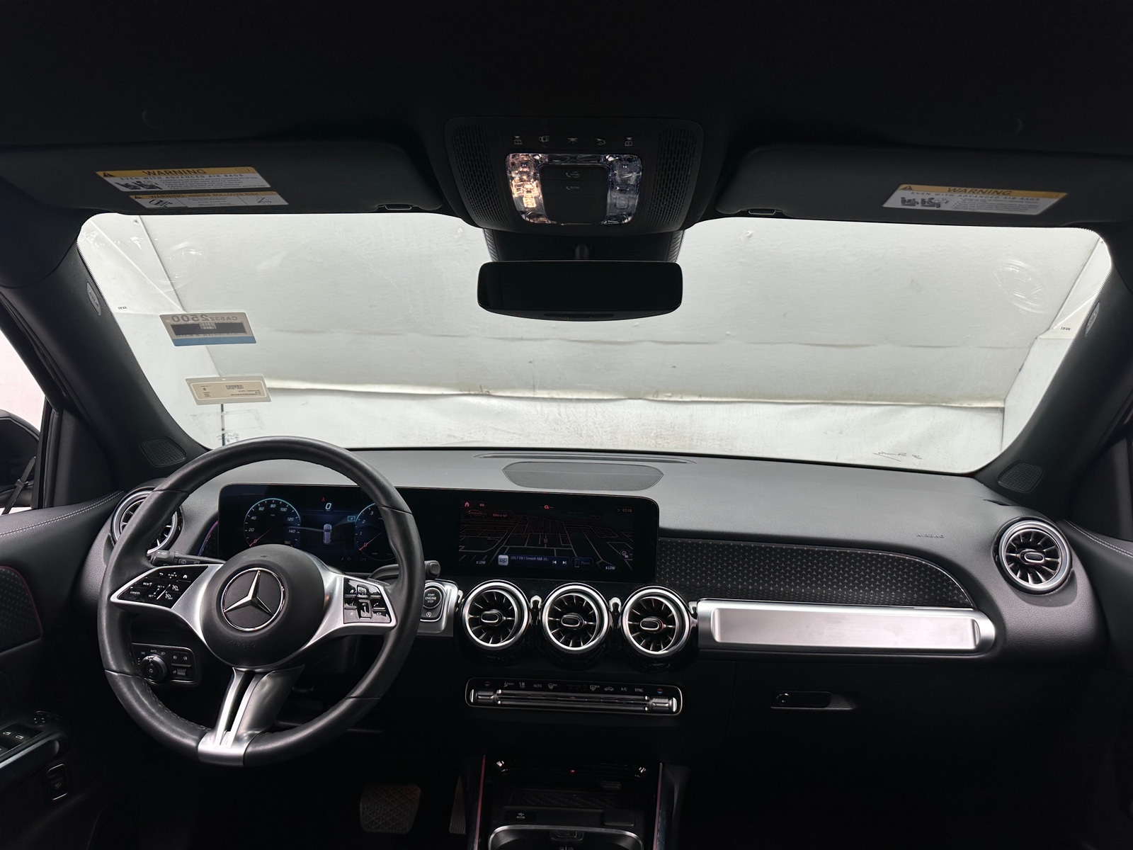 Thumbnail: 2025 Mercedes-Benz GLB - 2