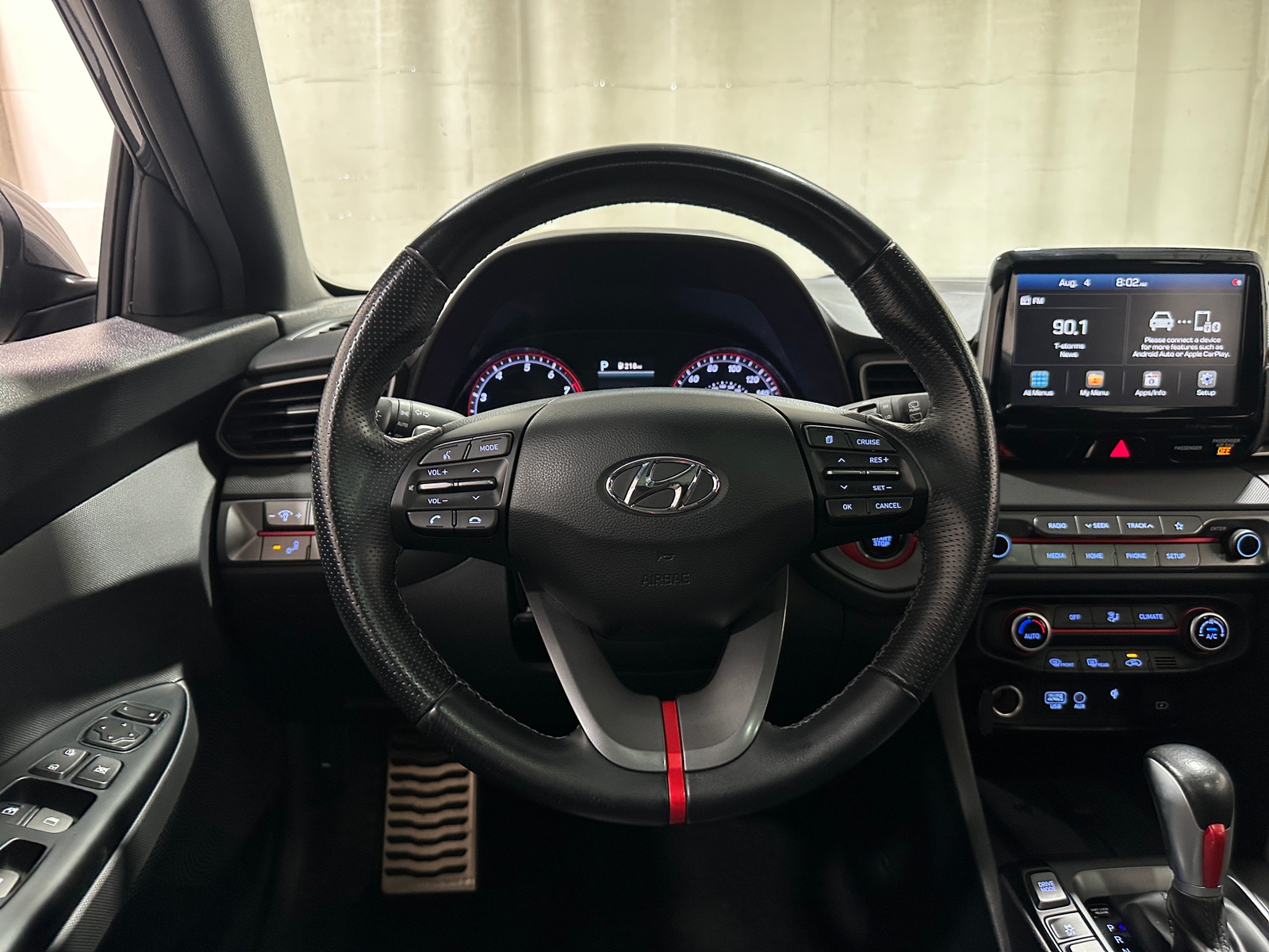 Thumbnail: 2020 Hyundai Veloster - 5