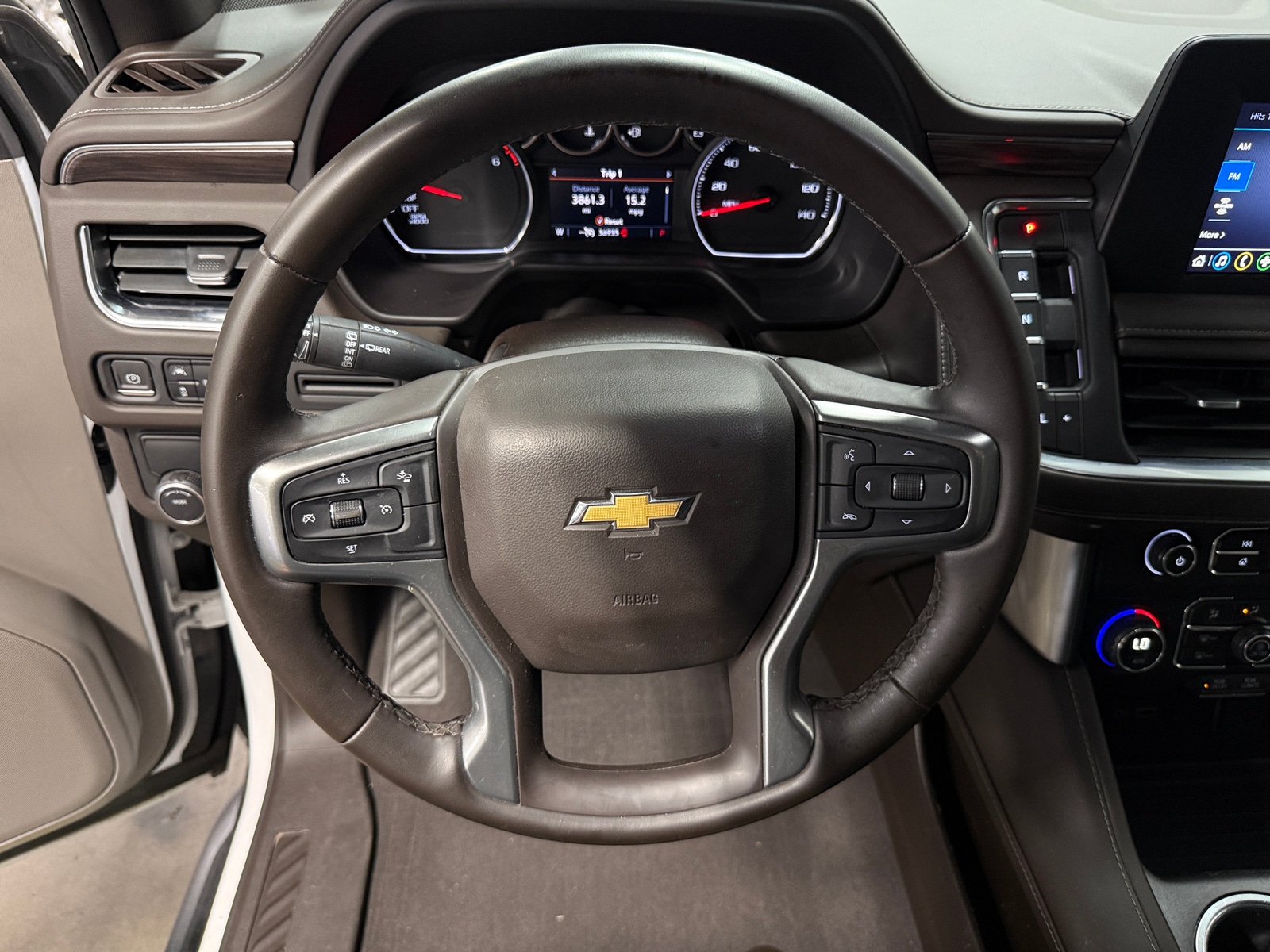 Thumbnail: 2023 Chevrolet Suburban - 5
