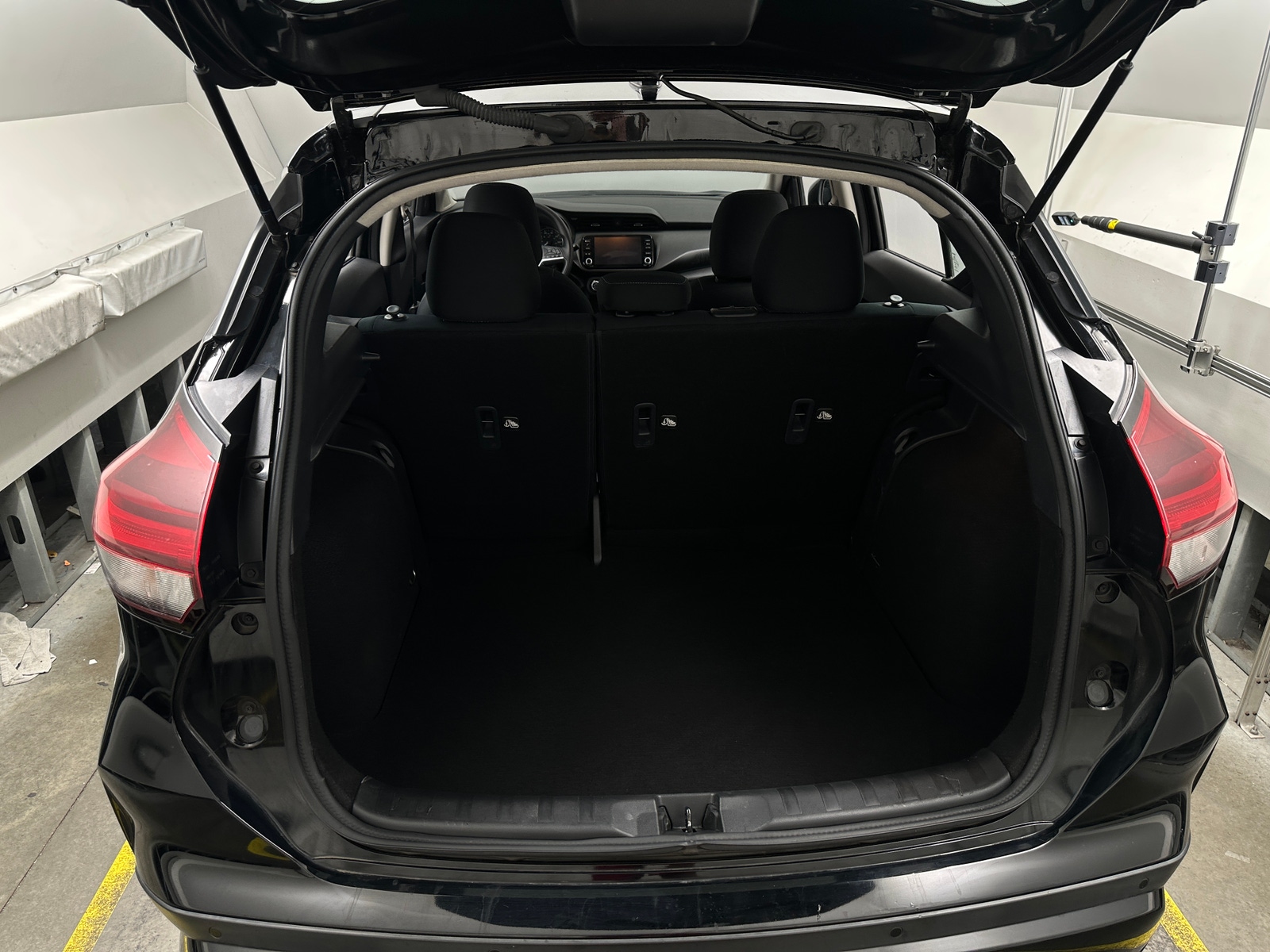 Thumbnail: 2024 Nissan Kicks - 7