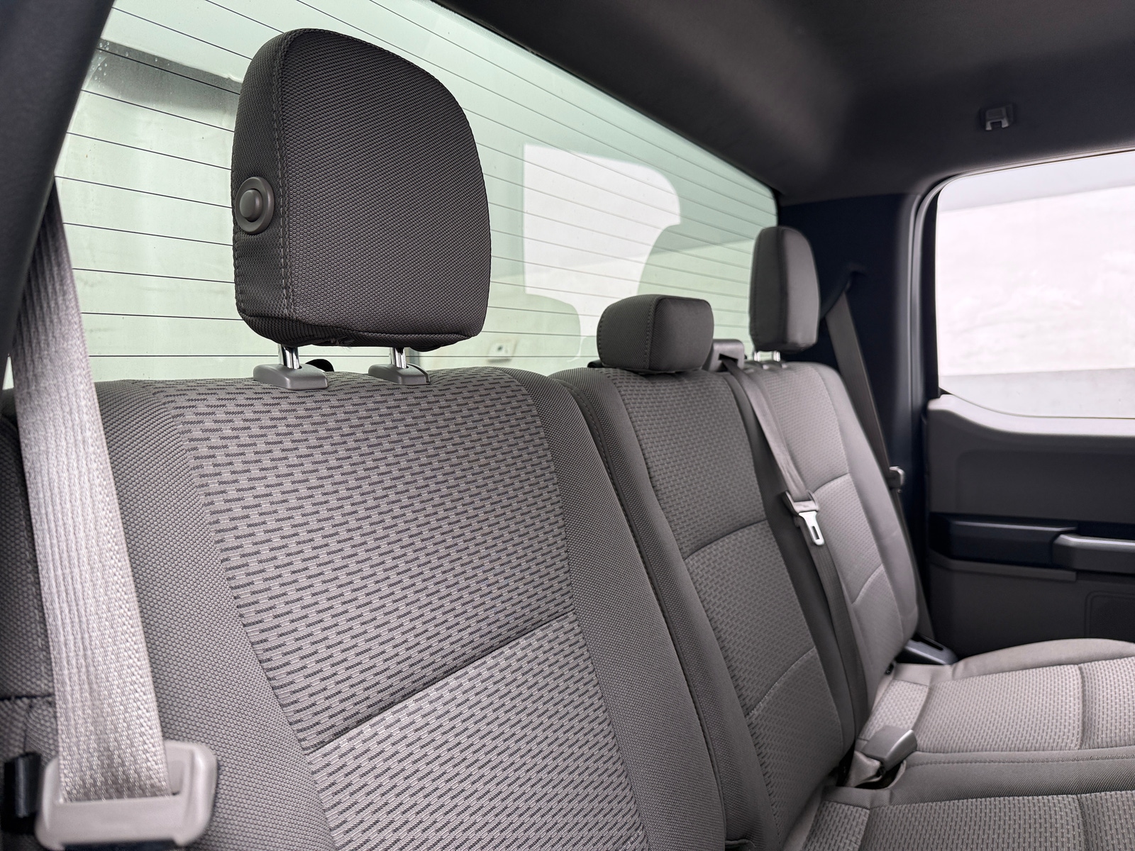 Thumbnail: 2015 Ford Econoline - 6