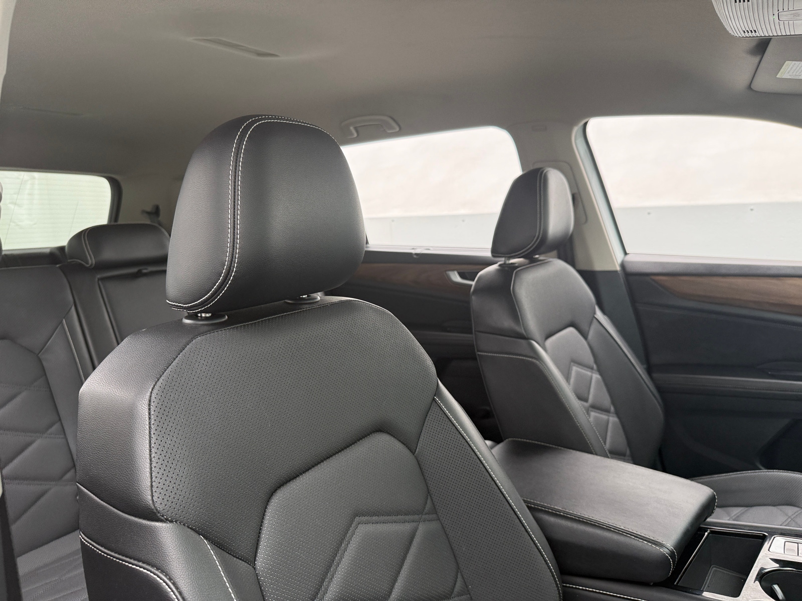 Thumbnail: 2024 Volkswagen Atlas - 2