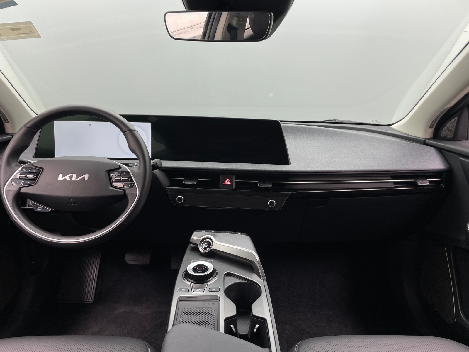 Thumbnail: 2024 Kia EV6 - 2