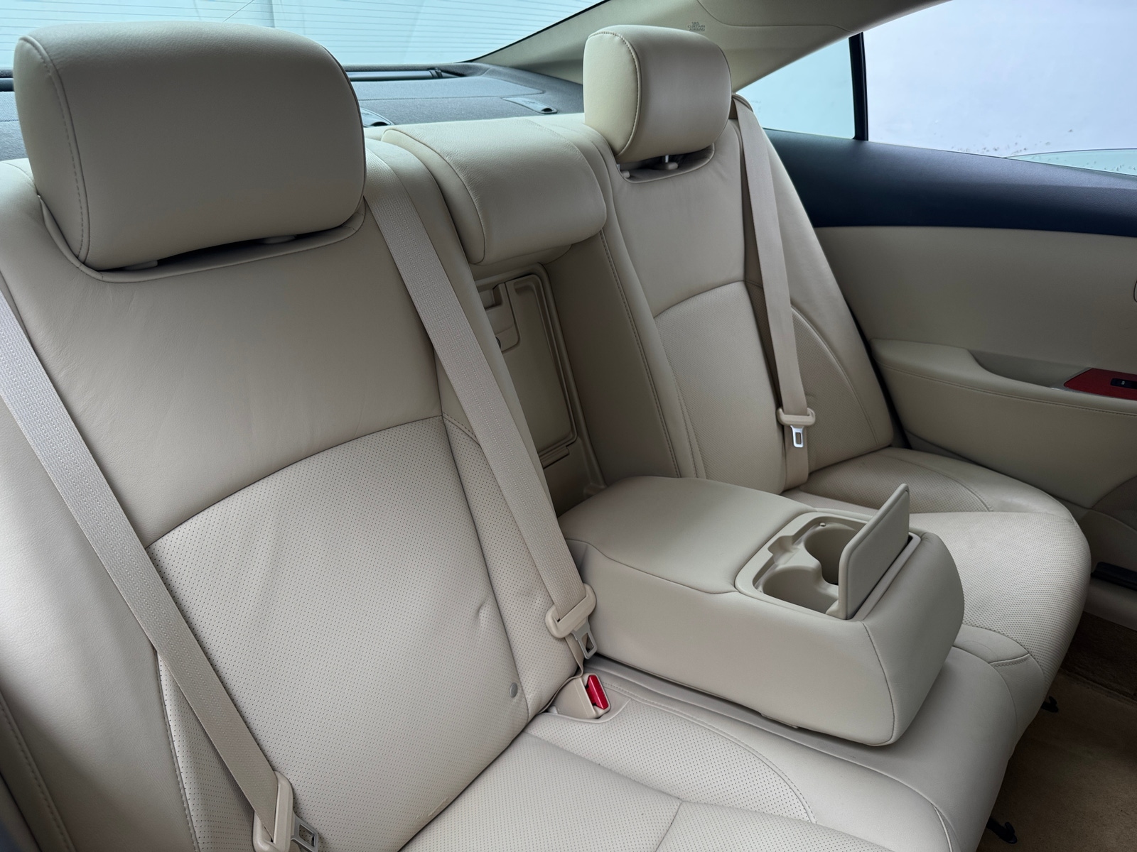 Thumbnail: 2011 Lexus ES - 5