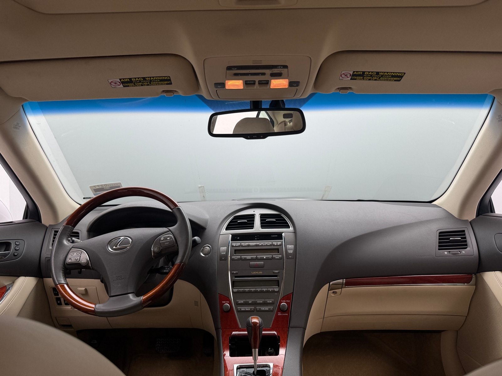 Thumbnail: 2011 Lexus ES - 2