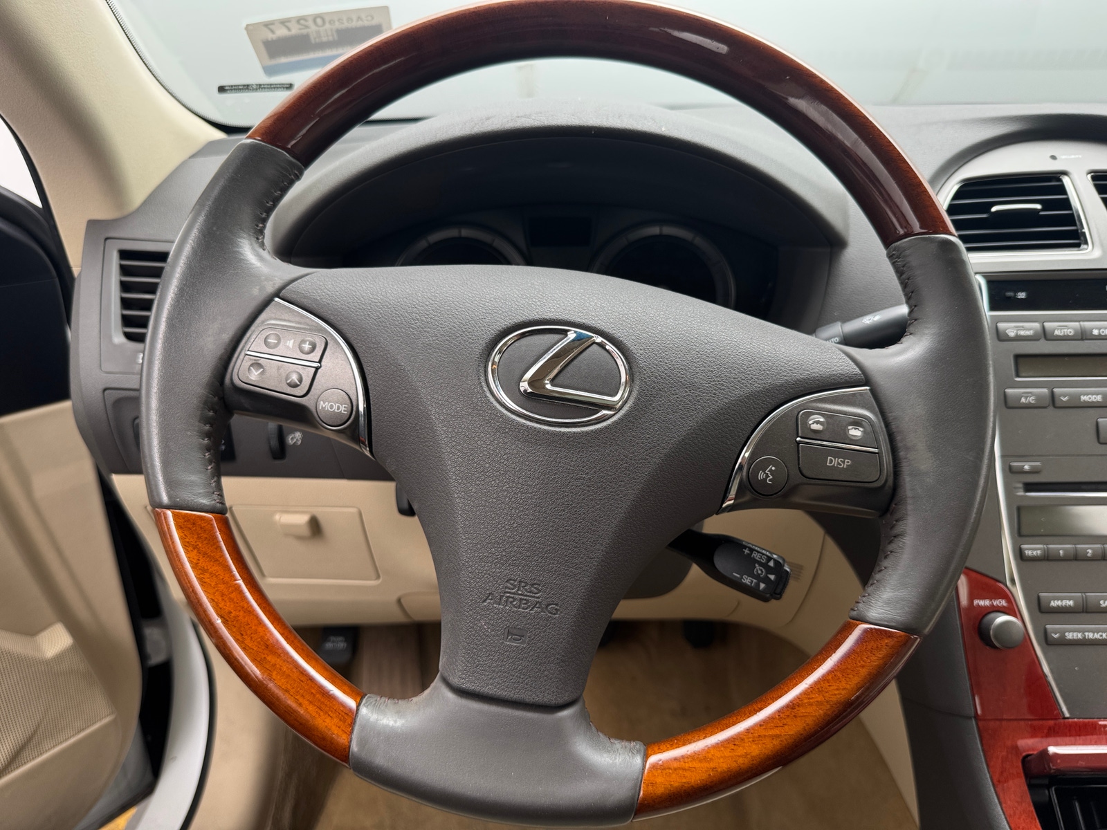 Thumbnail: 2011 Lexus ES - 4