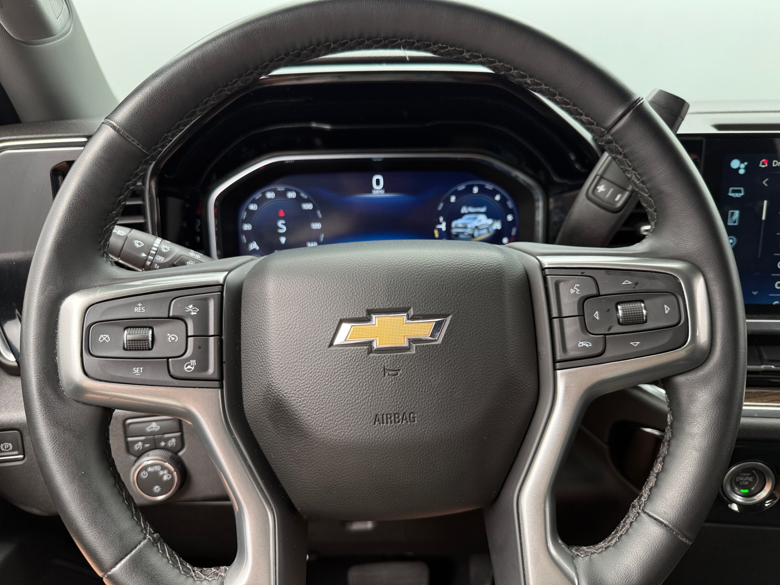 Thumbnail: 2023 Chevrolet Silverado 1500 - 5