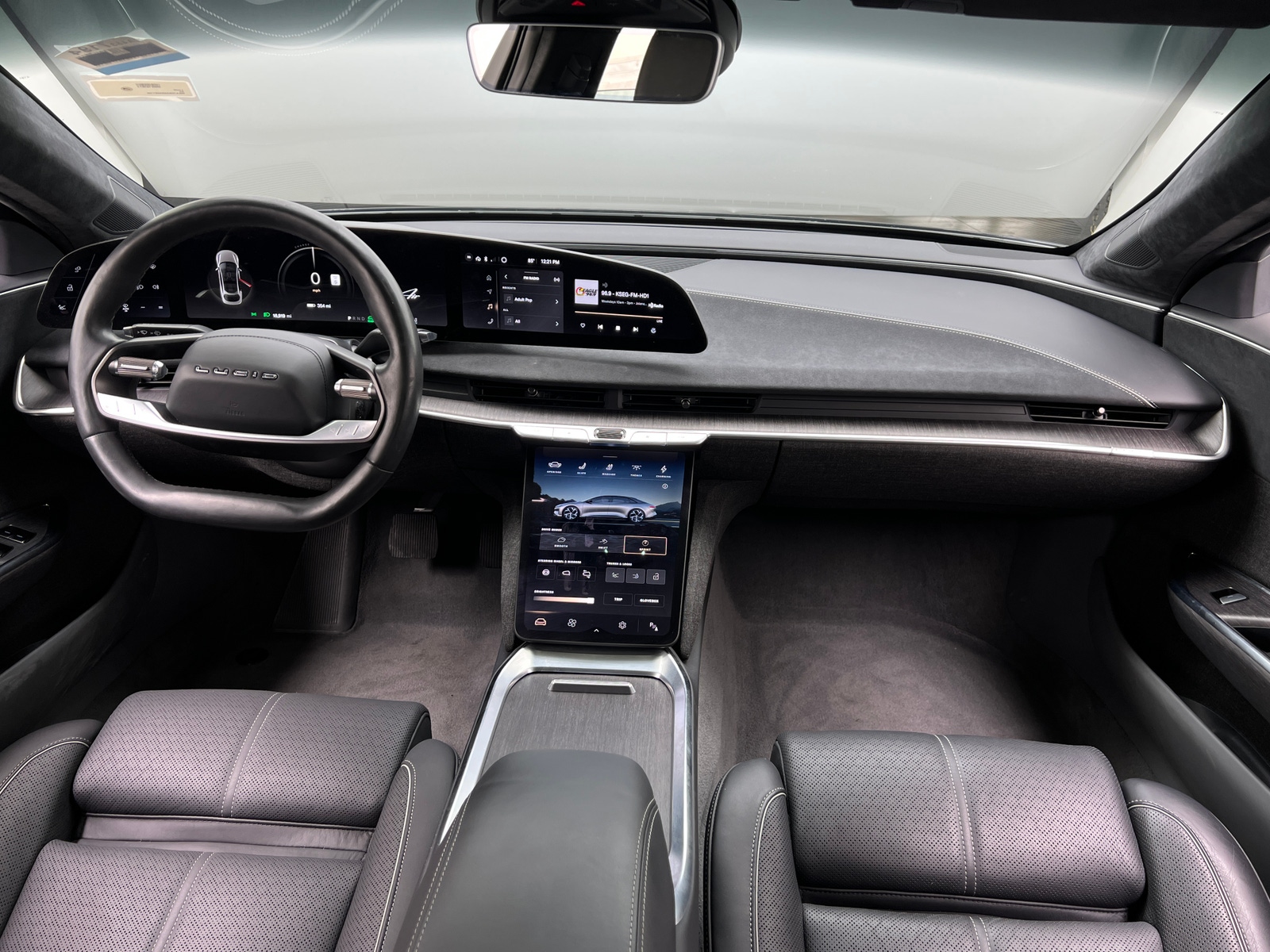 Thumbnail: 2022 Lucid Air - 2