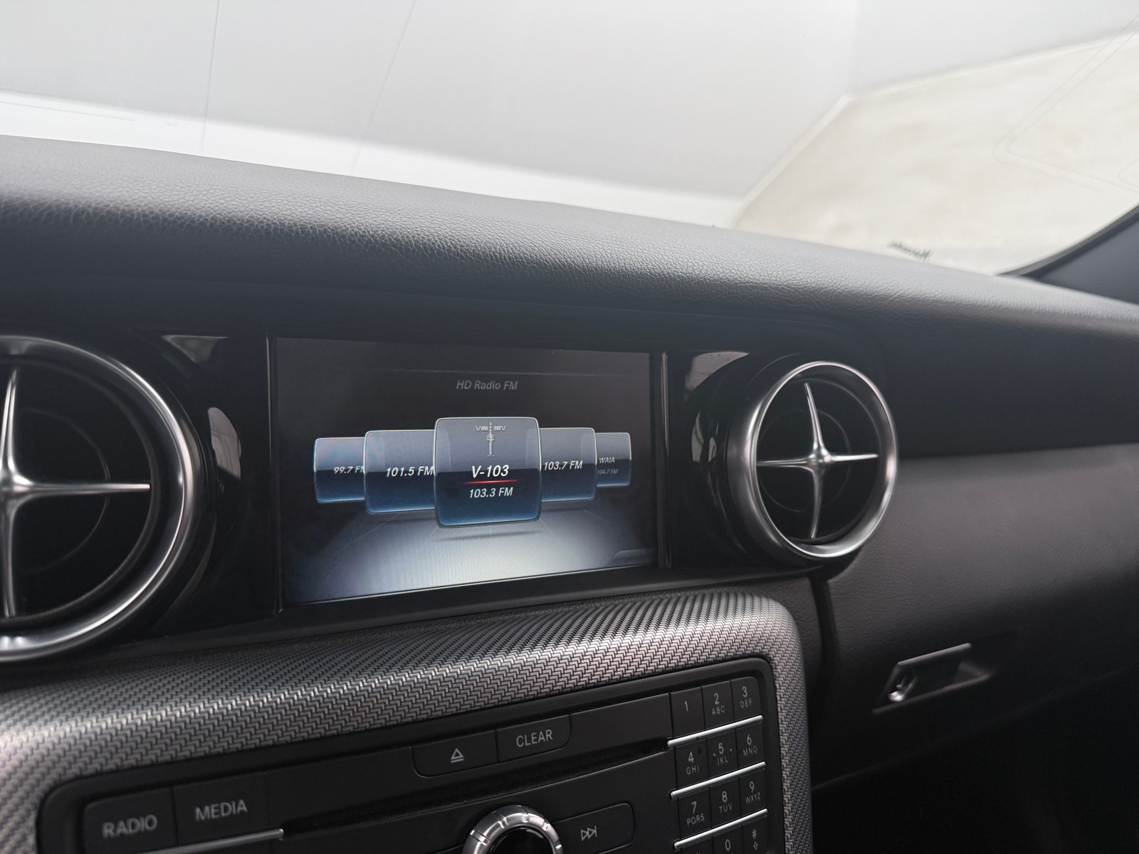 Thumbnail: 2017 Mercedes-Benz SLC - 2
