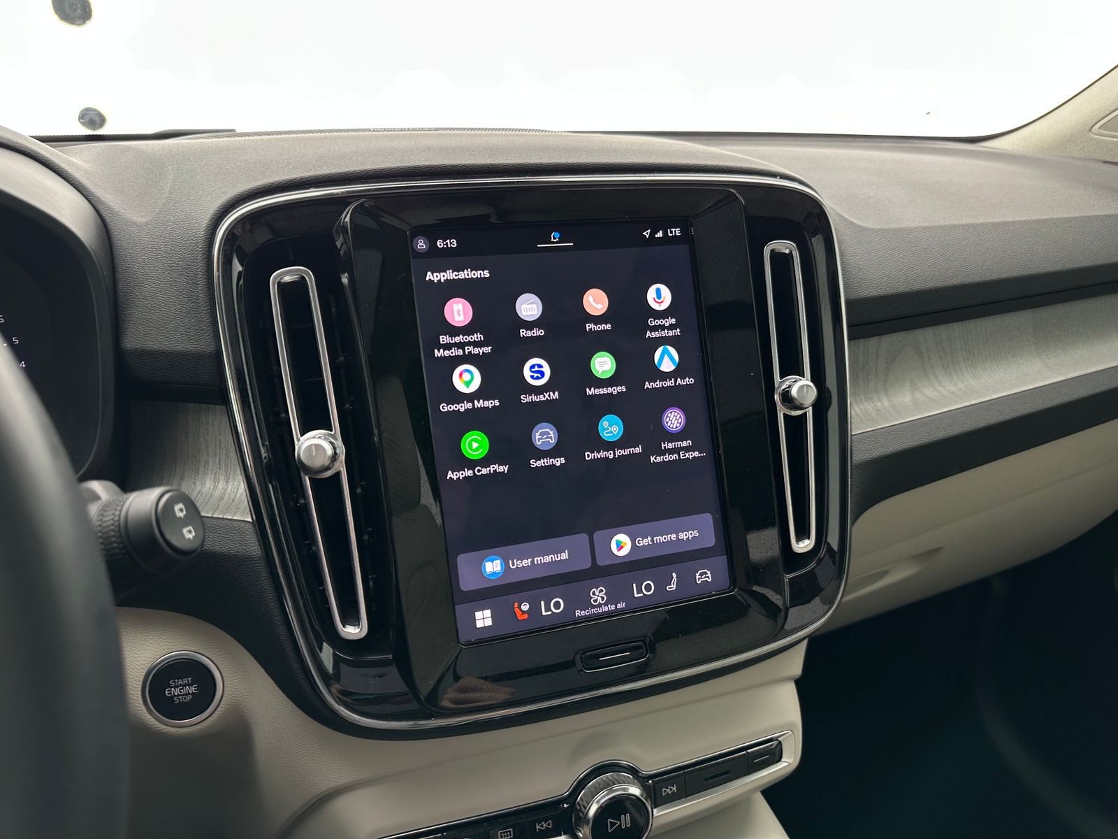 Thumbnail: 2024 Volvo XC40 - 3