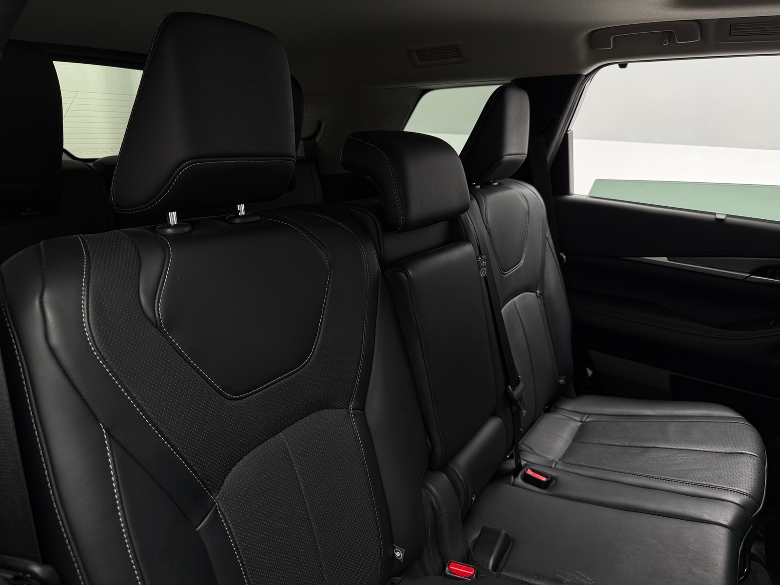 Thumbnail: 2023 INFINITI QX60 - 5