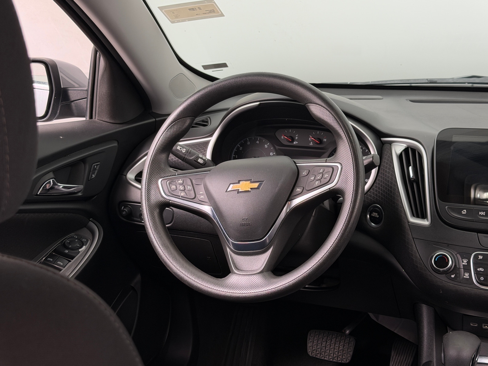 Thumbnail: 2024 Chevrolet Malibu - 5