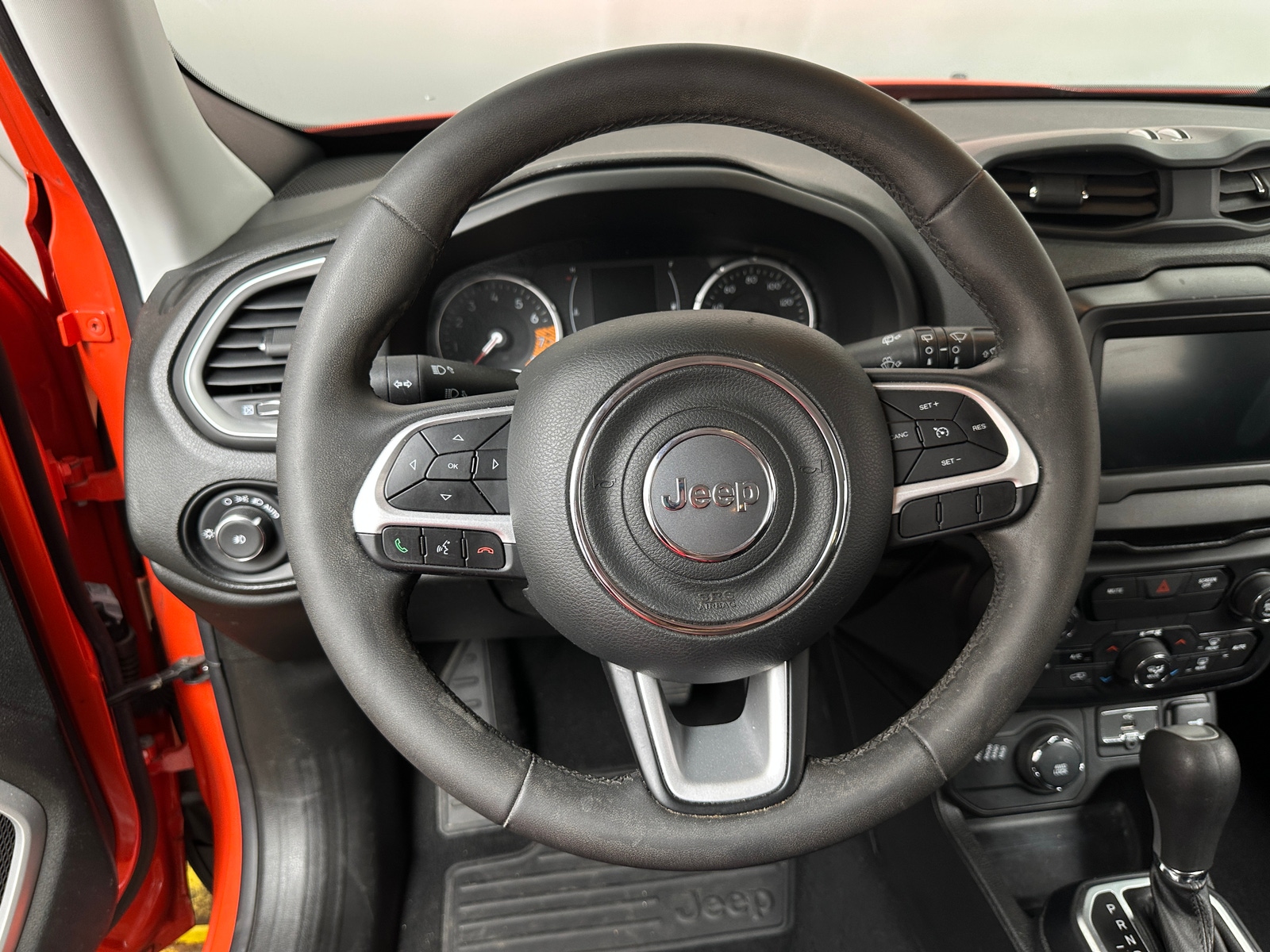 Thumbnail: 2019 Jeep Renegade - 5