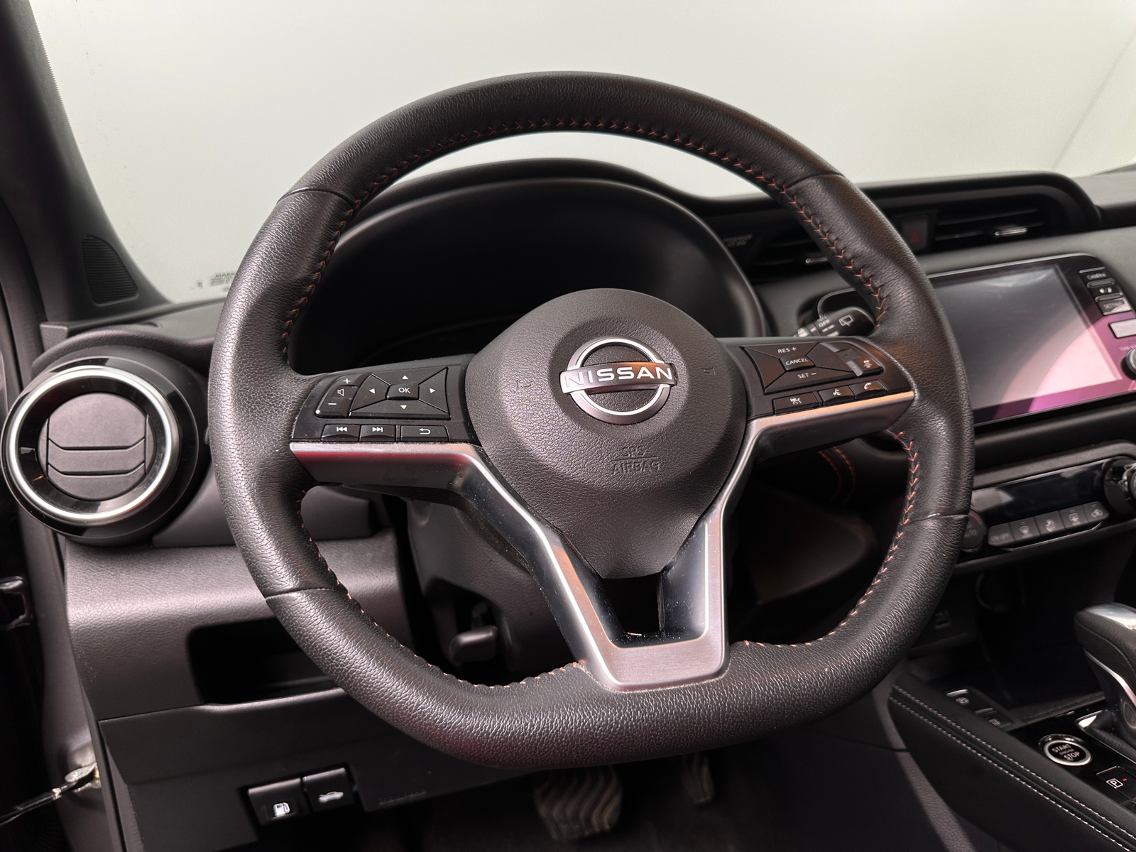 Thumbnail: 2023 Nissan Kicks - 5