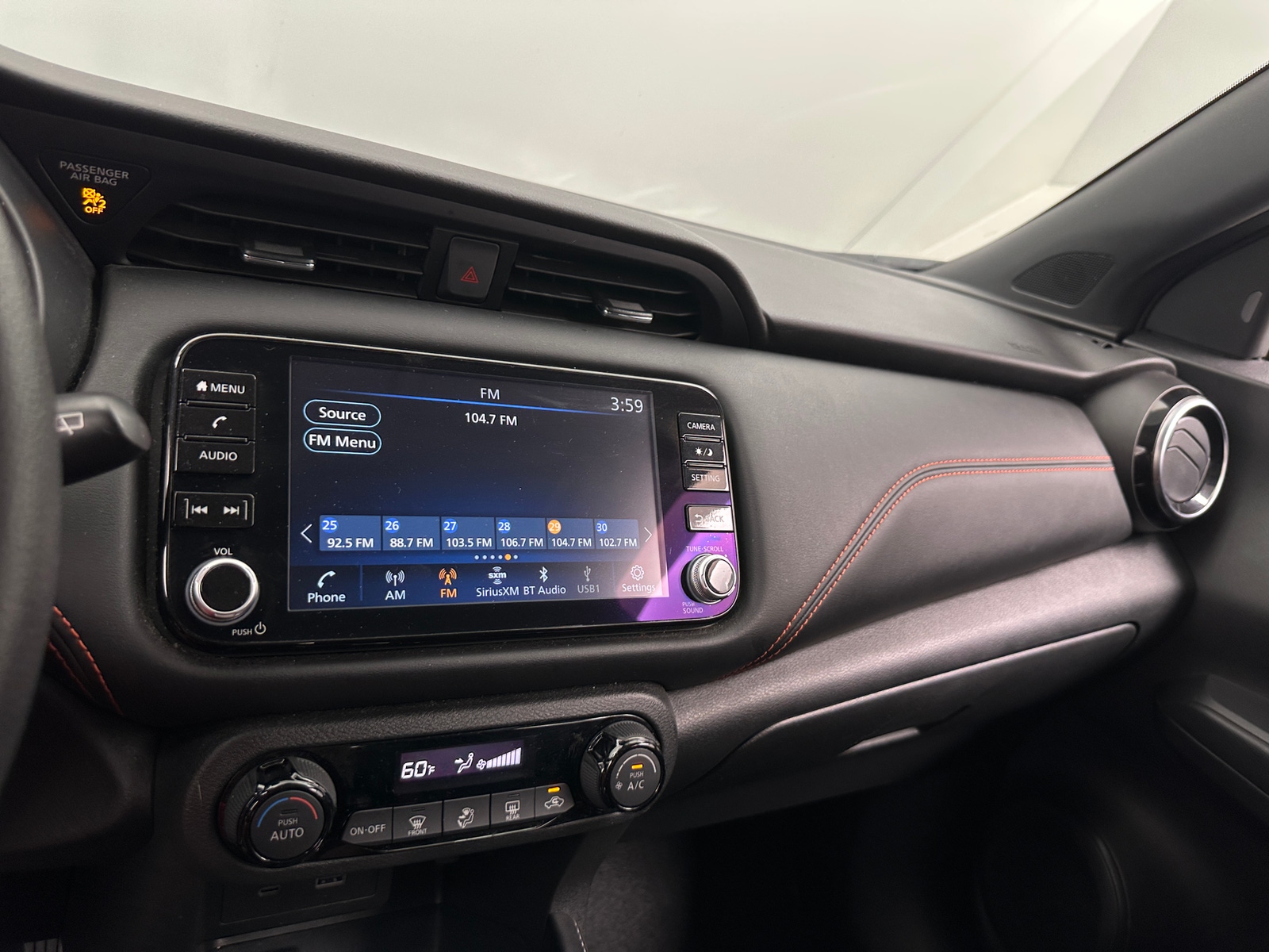 Thumbnail: 2023 Nissan Kicks - 4