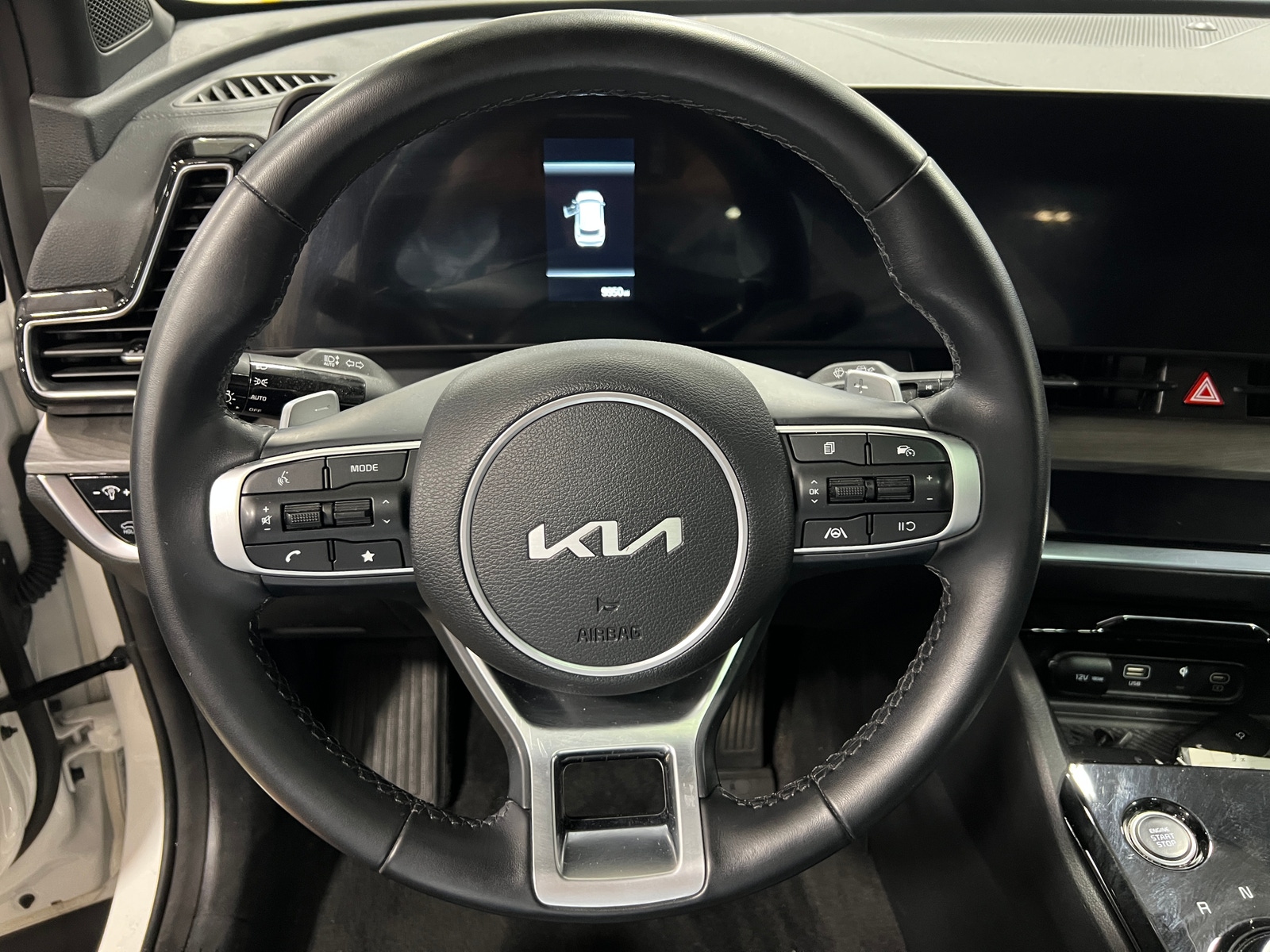 Thumbnail: 2023 Kia Sportage - 4