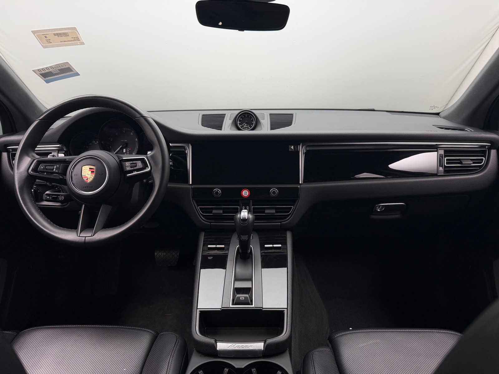 Thumbnail: 2024 Porsche Macan - 2