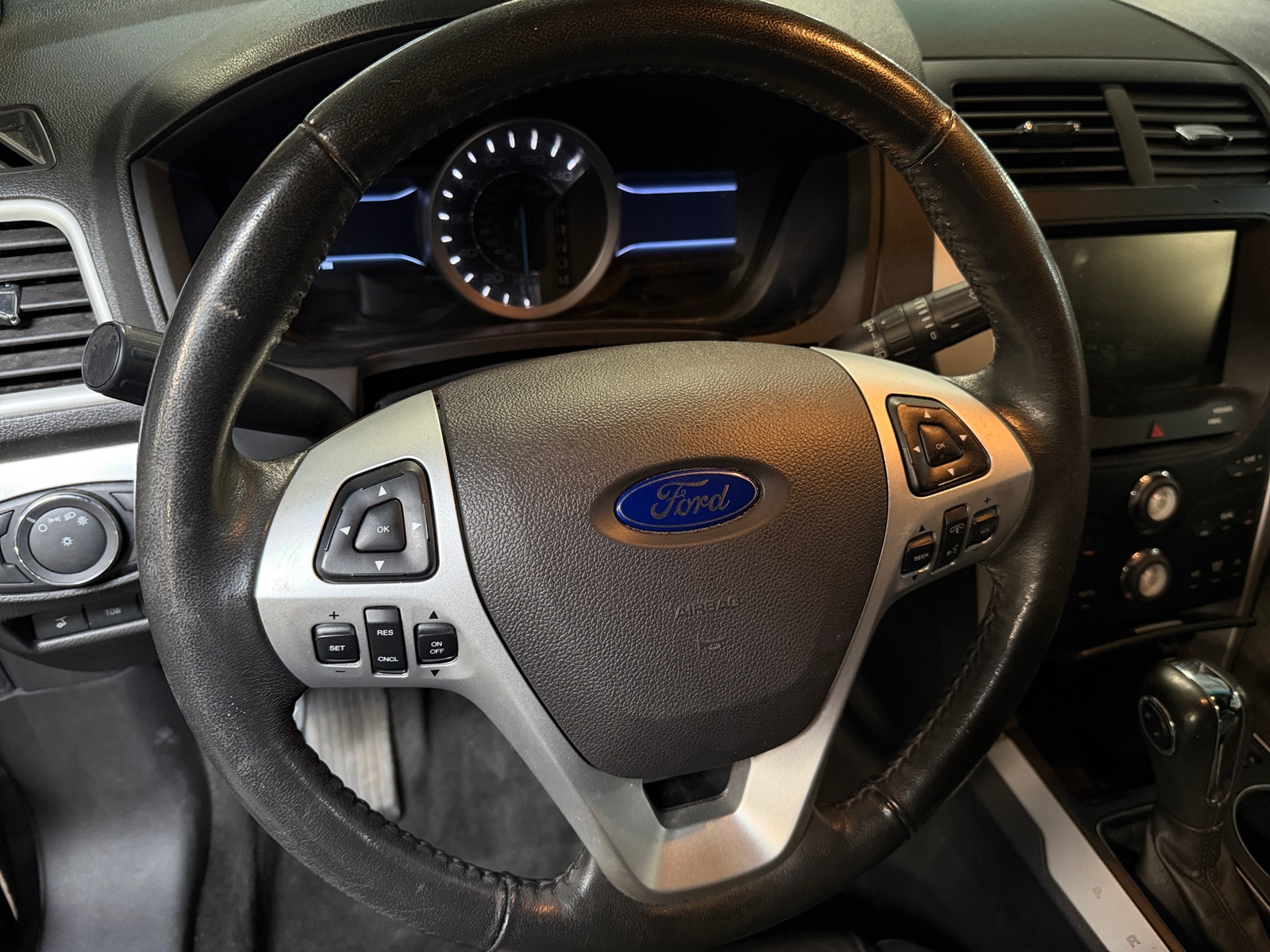 Thumbnail: 2013 Ford Explorer - 4
